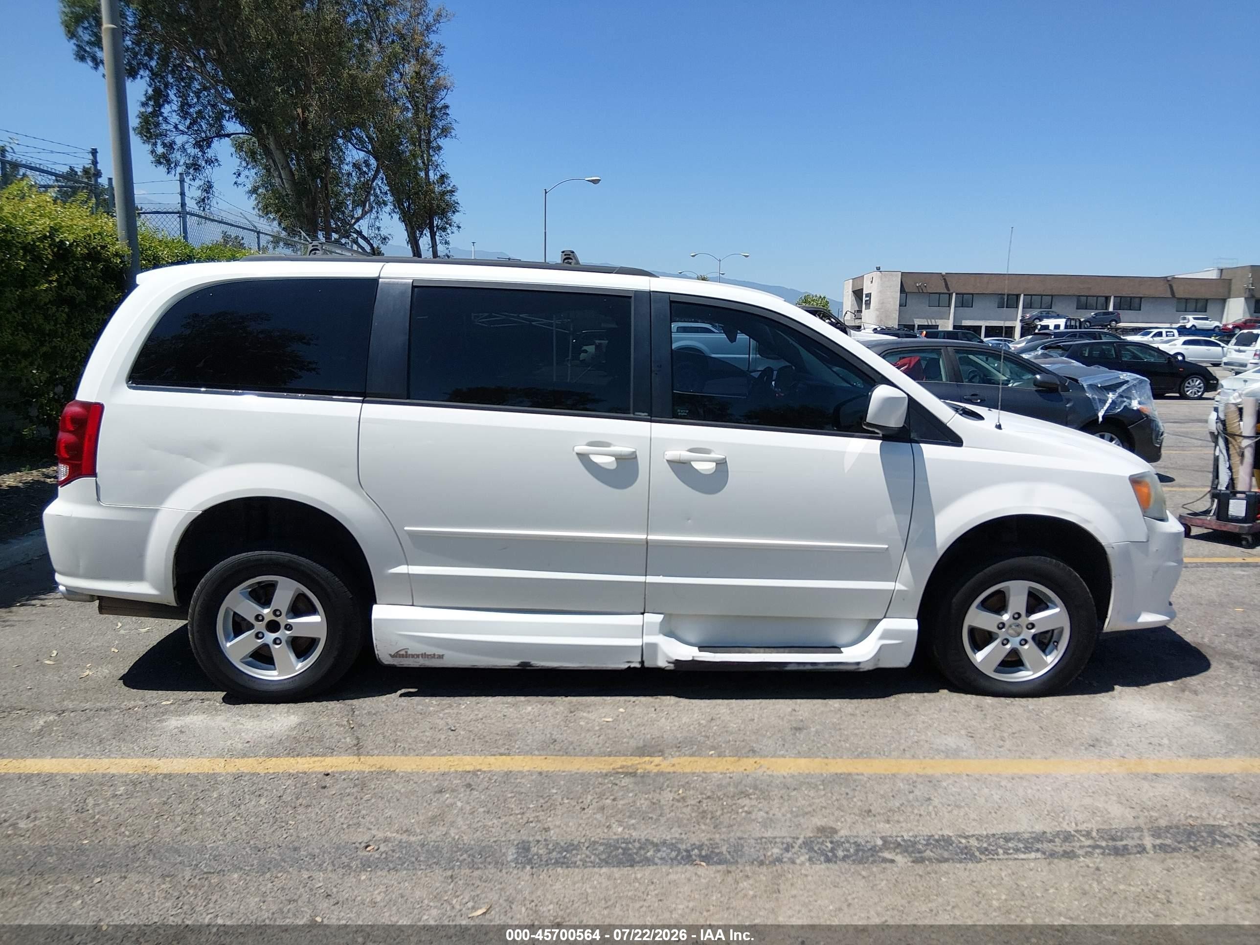 2012 Dodge Grand Caravan Sxt White vin: 2C4RDGCG3CR319609