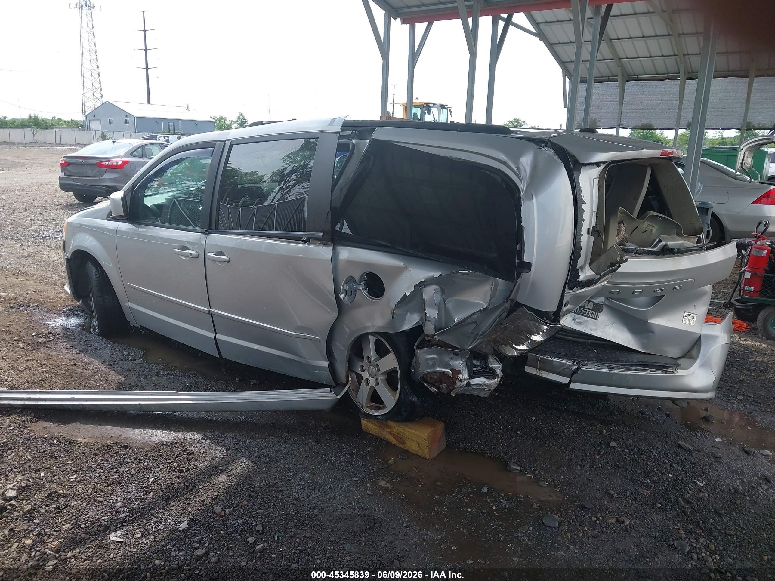 2012 Dodge Grand Caravan Sxt Silver vin: 2C4RDGCG3CR336488