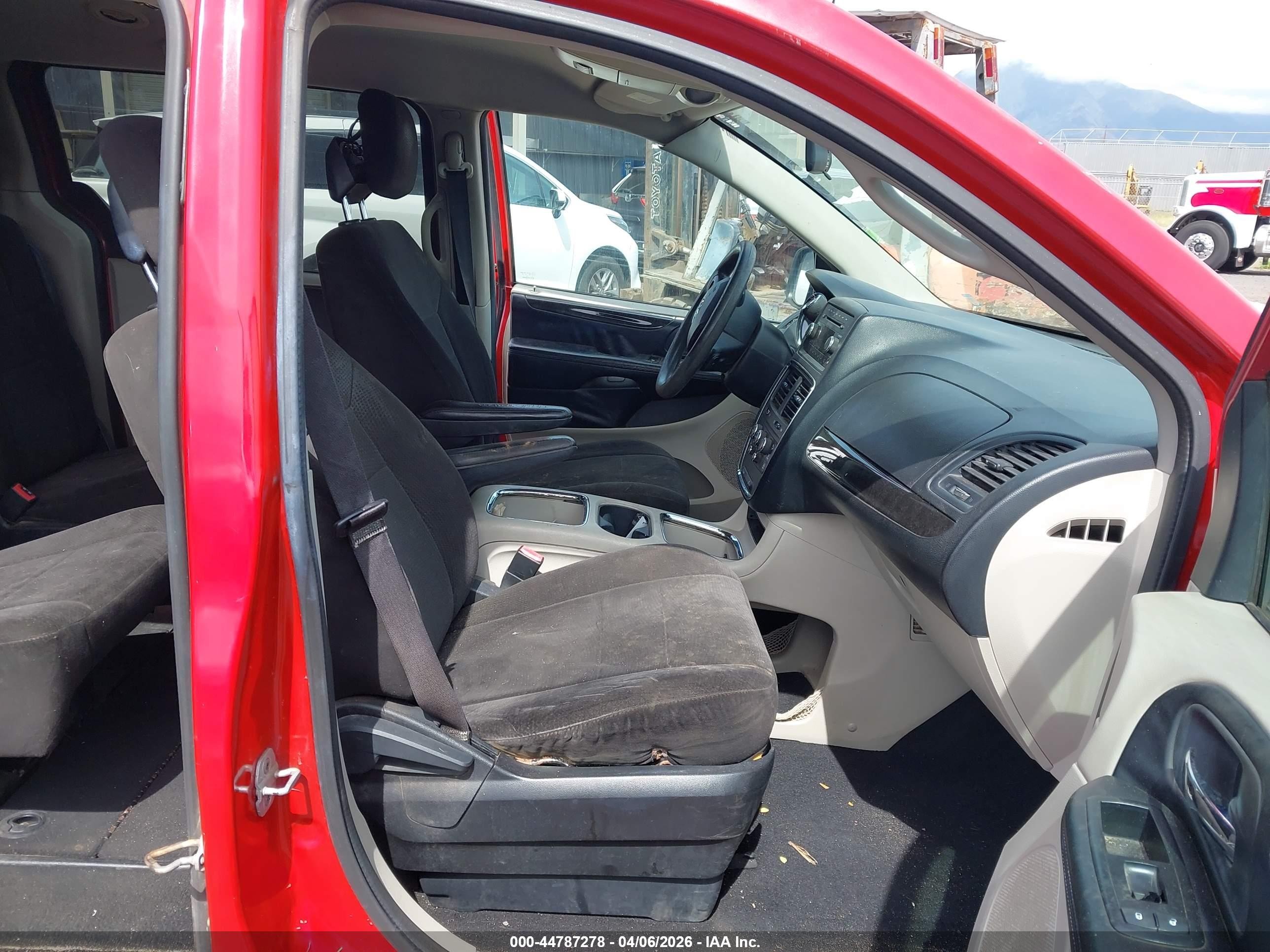 2012 Dodge Grand Caravan Sxt Red vin: 2C4RDGCG3CR357535