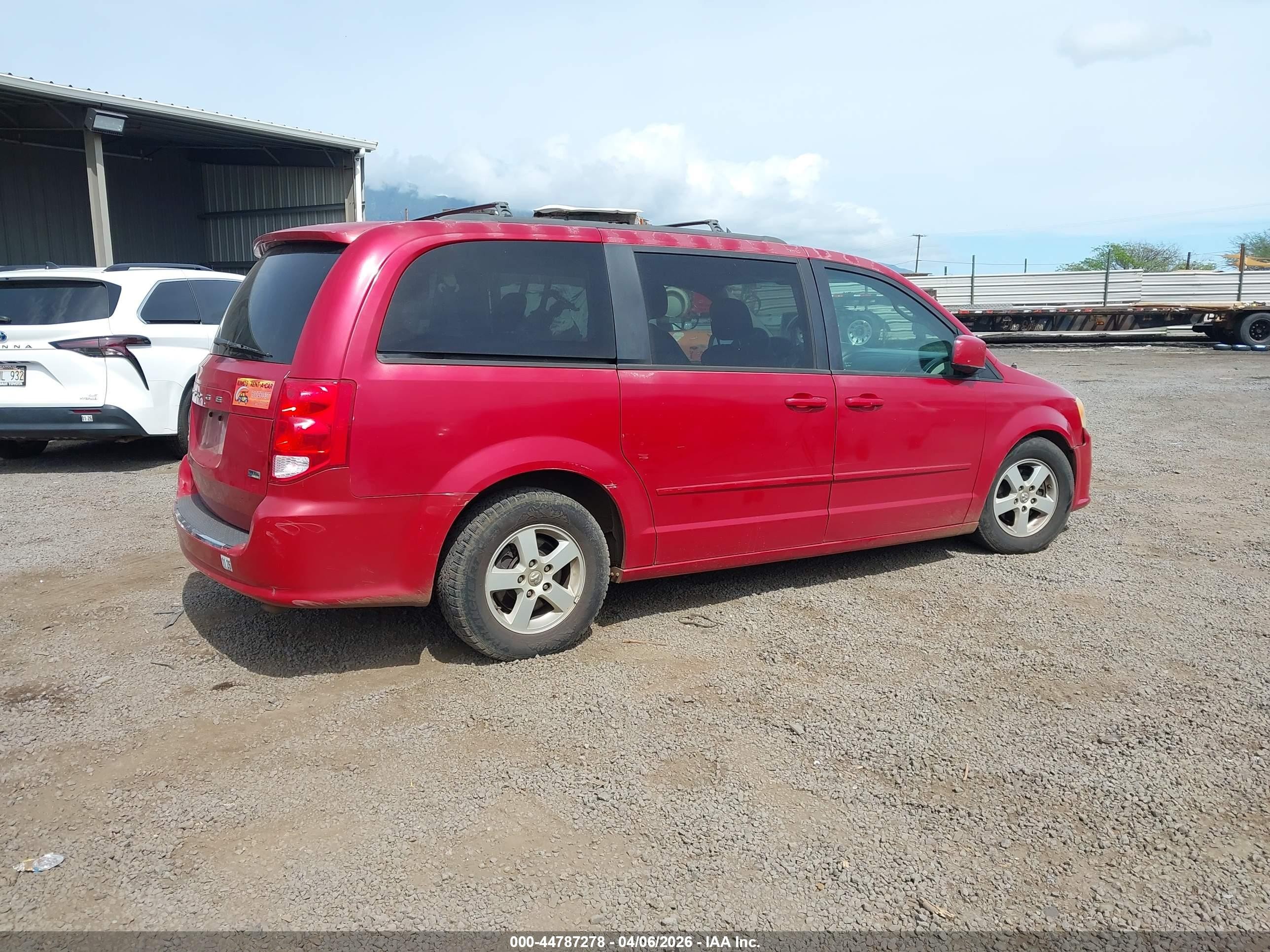 2012 Dodge Grand Caravan Sxt Red vin: 2C4RDGCG3CR357535