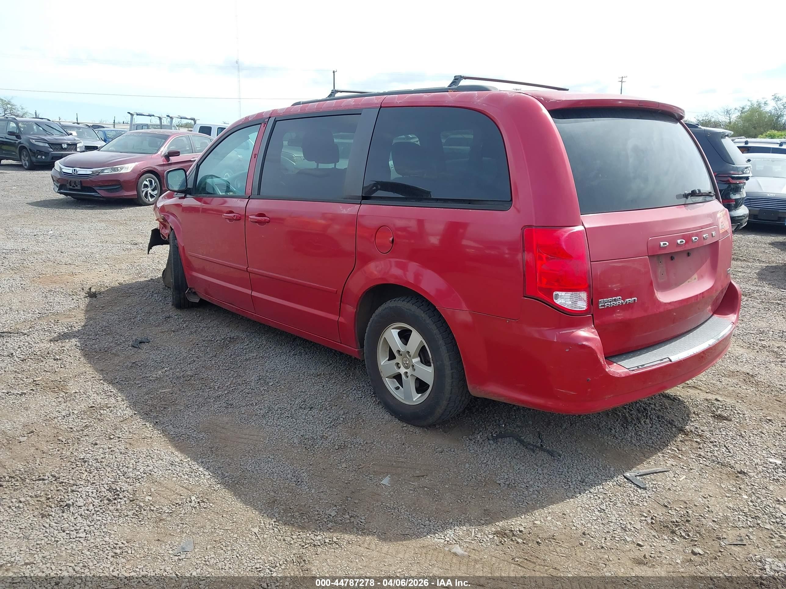 2012 Dodge Grand Caravan Sxt Red vin: 2C4RDGCG3CR357535
