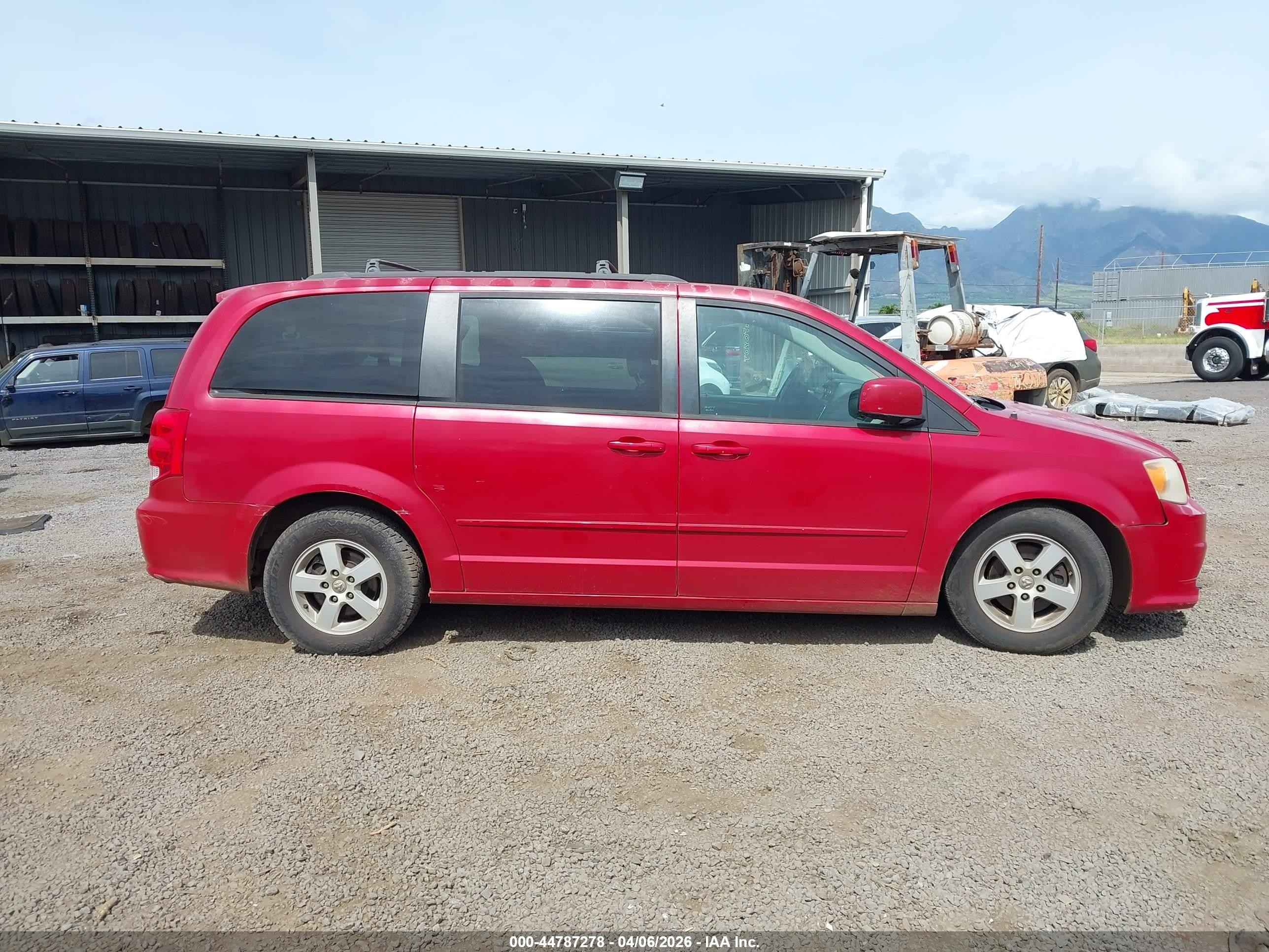 2012 Dodge Grand Caravan Sxt Red vin: 2C4RDGCG3CR357535