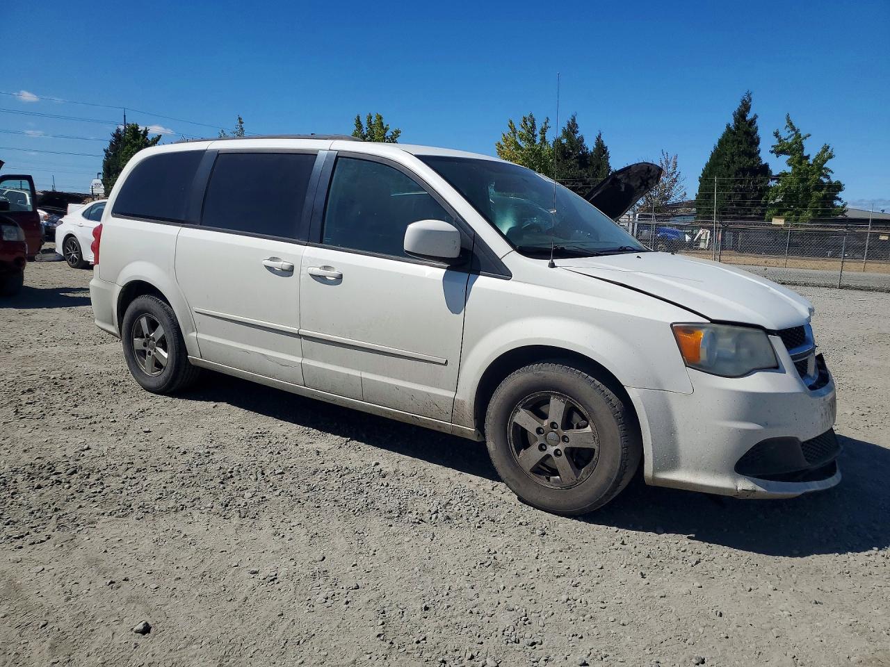 2012 Dodge Grand Caravan Sxt White vin: 2C4RDGCG3CR365490