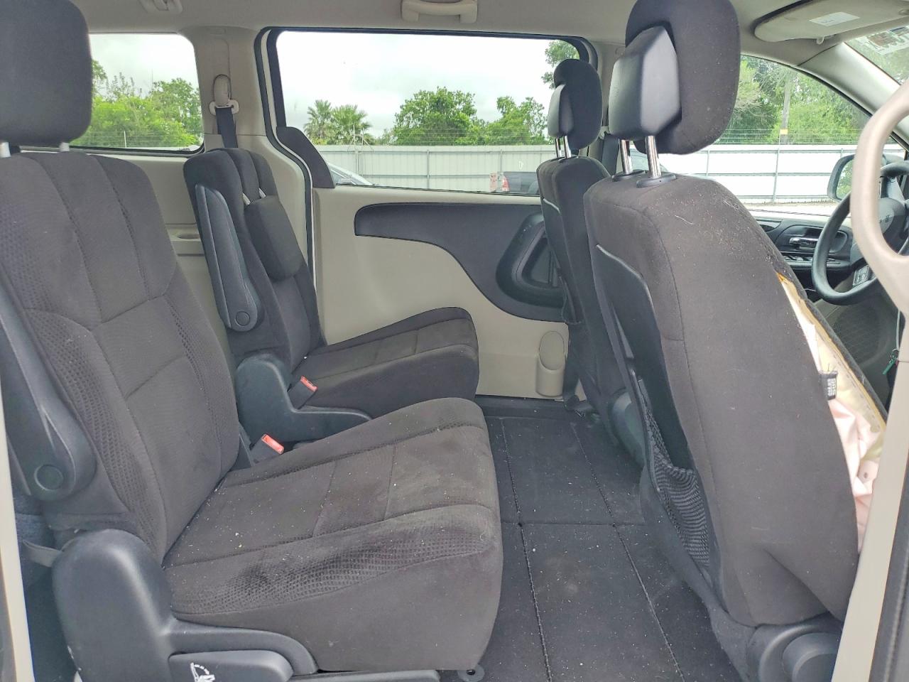 2013 Dodge Grand Caravan Sxt White vin: 2C4RDGCG3DR502493