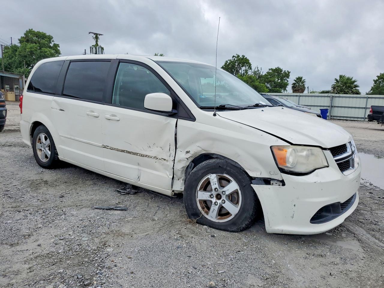 2013 Dodge Grand Caravan Sxt White vin: 2C4RDGCG3DR502493