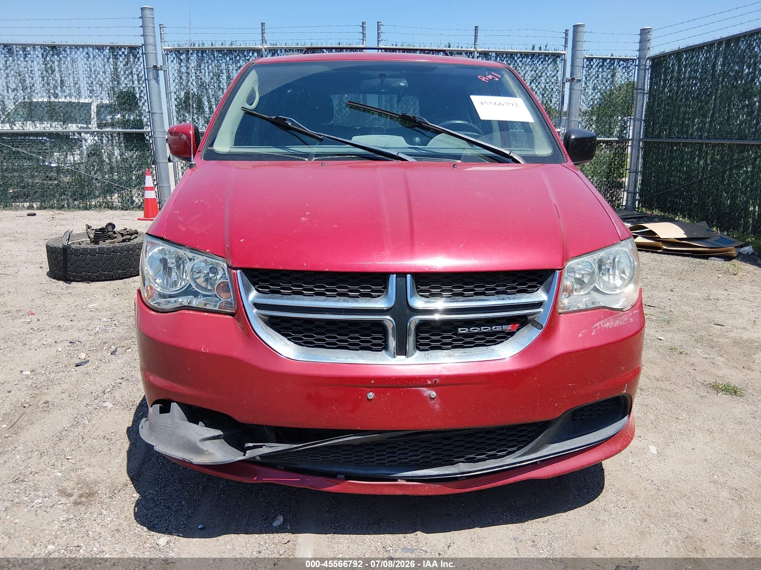 2013 Dodge Grand Caravan Sxt Red vin: 2C4RDGCG3DR626330
