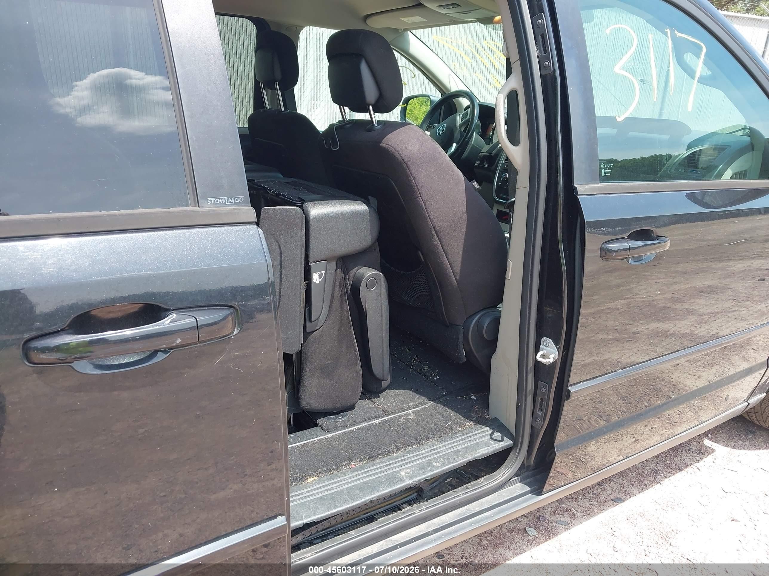 2013 Dodge Grand Caravan Sxt Black vin: 2C4RDGCG3DR770833