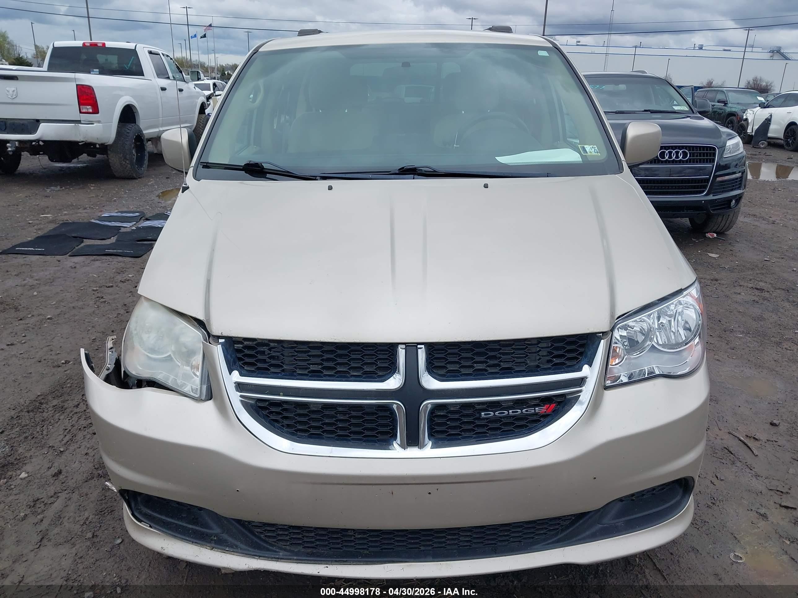 2014 Dodge Grand Caravan Sxt Beige vin: 2C4RDGCG3ER114021