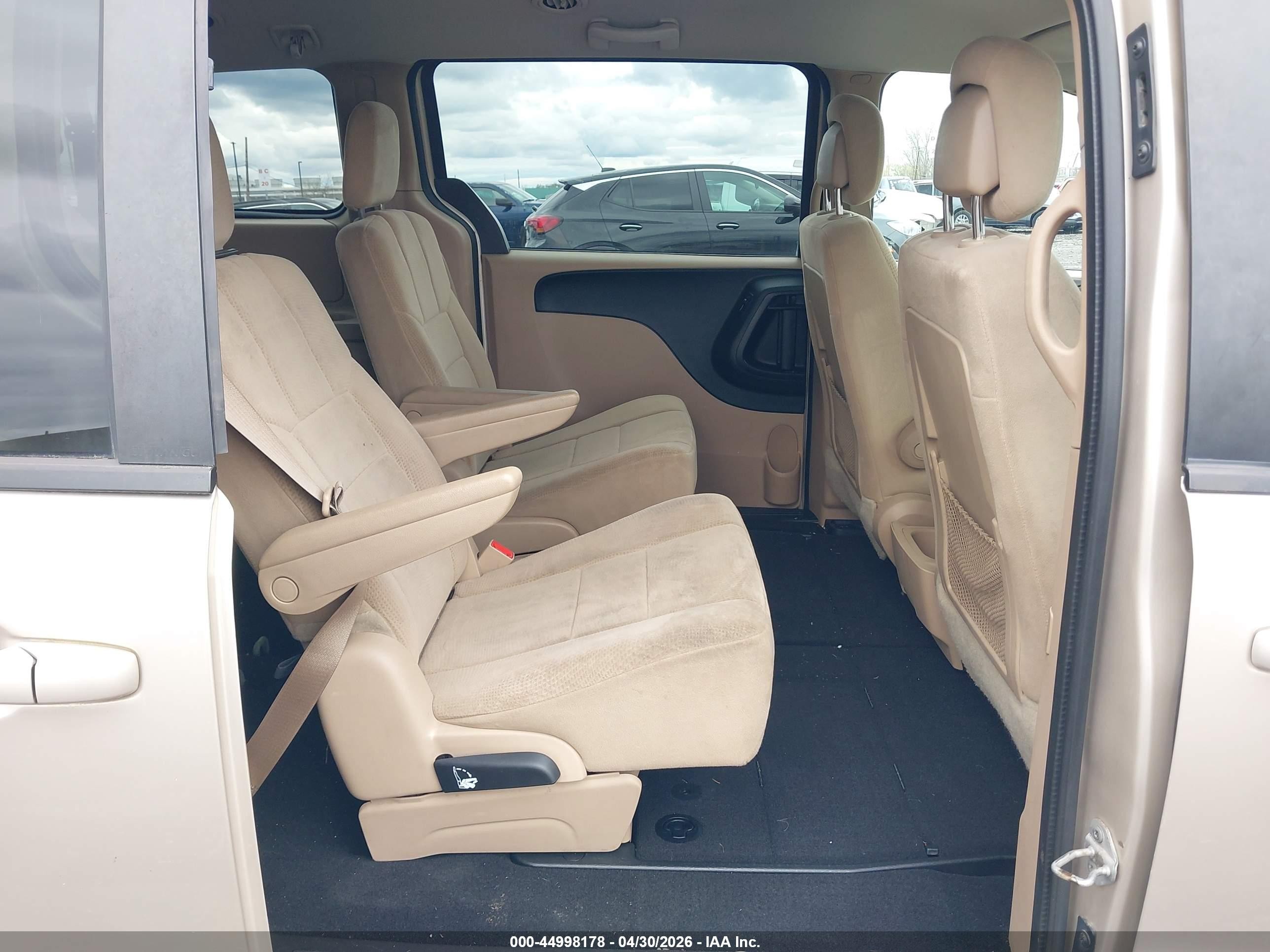 2014 Dodge Grand Caravan Sxt Beige vin: 2C4RDGCG3ER114021