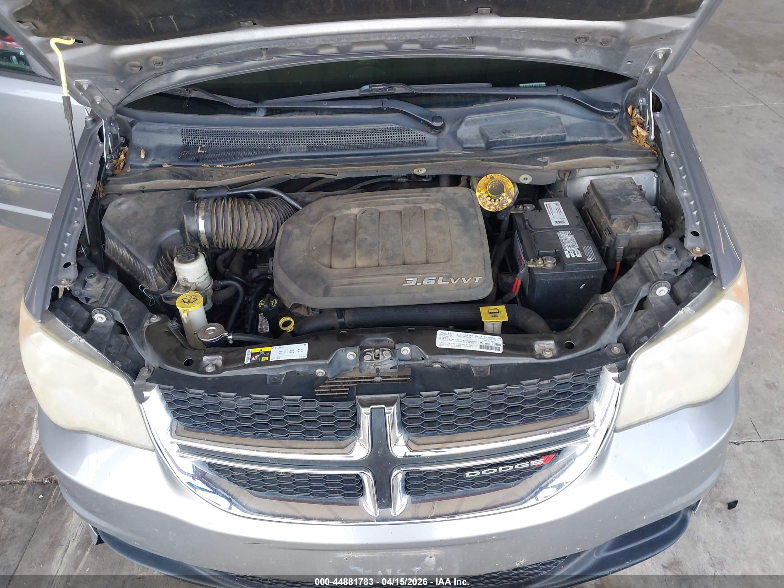 2014 Dodge Grand Caravan Sxt Silver vin: 2C4RDGCG3ER123138