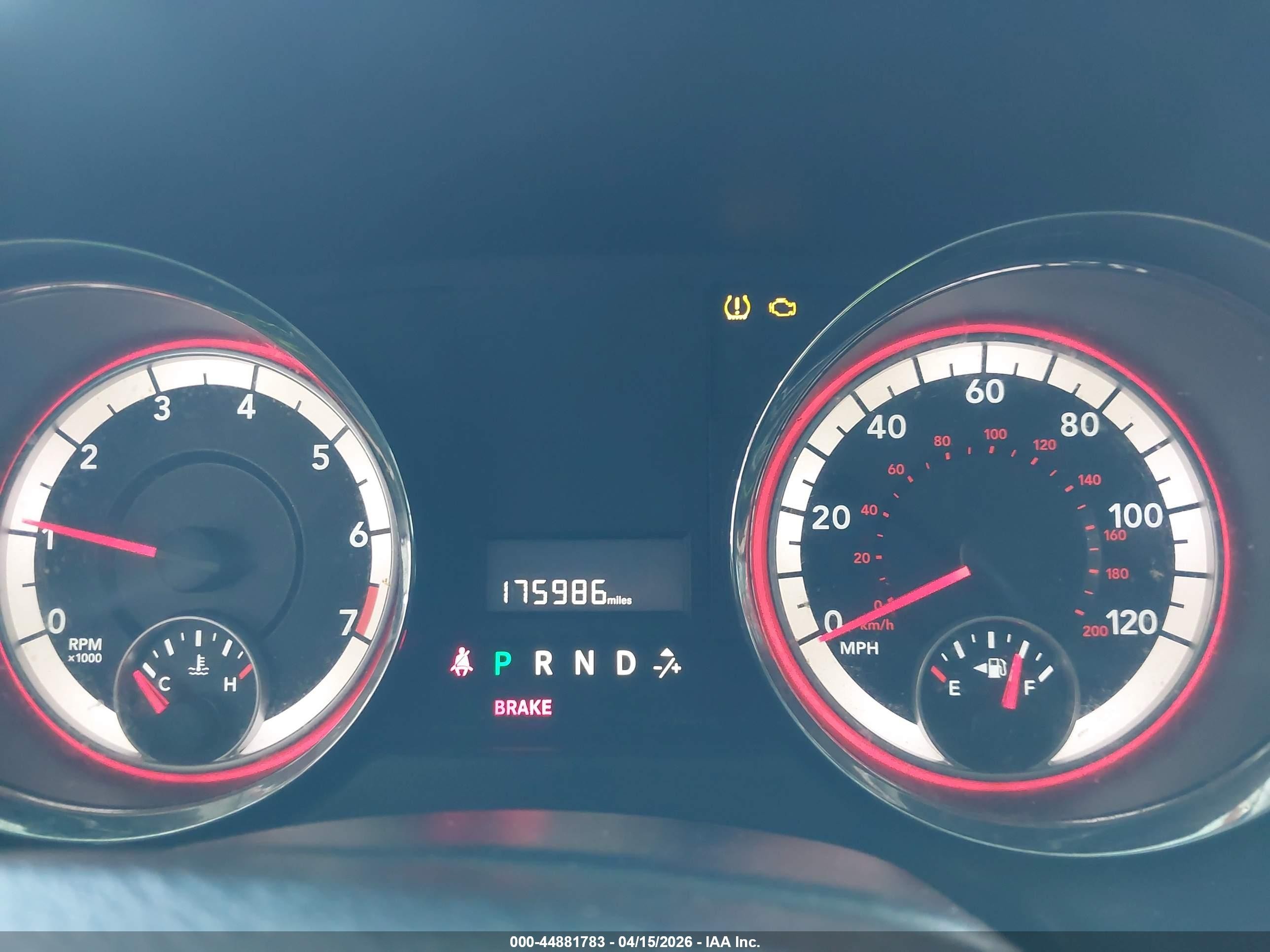2014 Dodge Grand Caravan Sxt Silver vin: 2C4RDGCG3ER123138