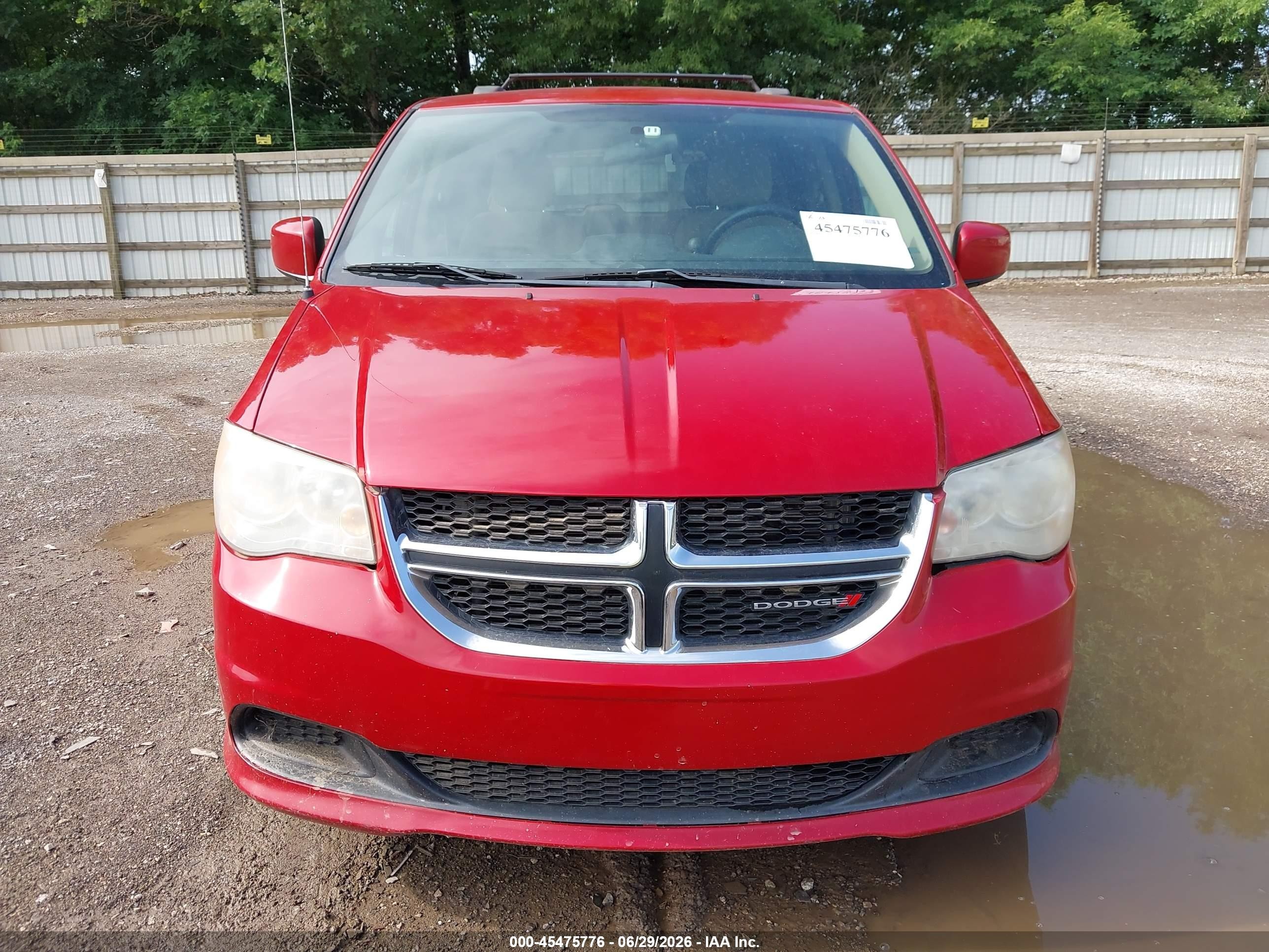 2014 Dodge Grand Caravan Sxt Red vin: 2C4RDGCG3ER155636