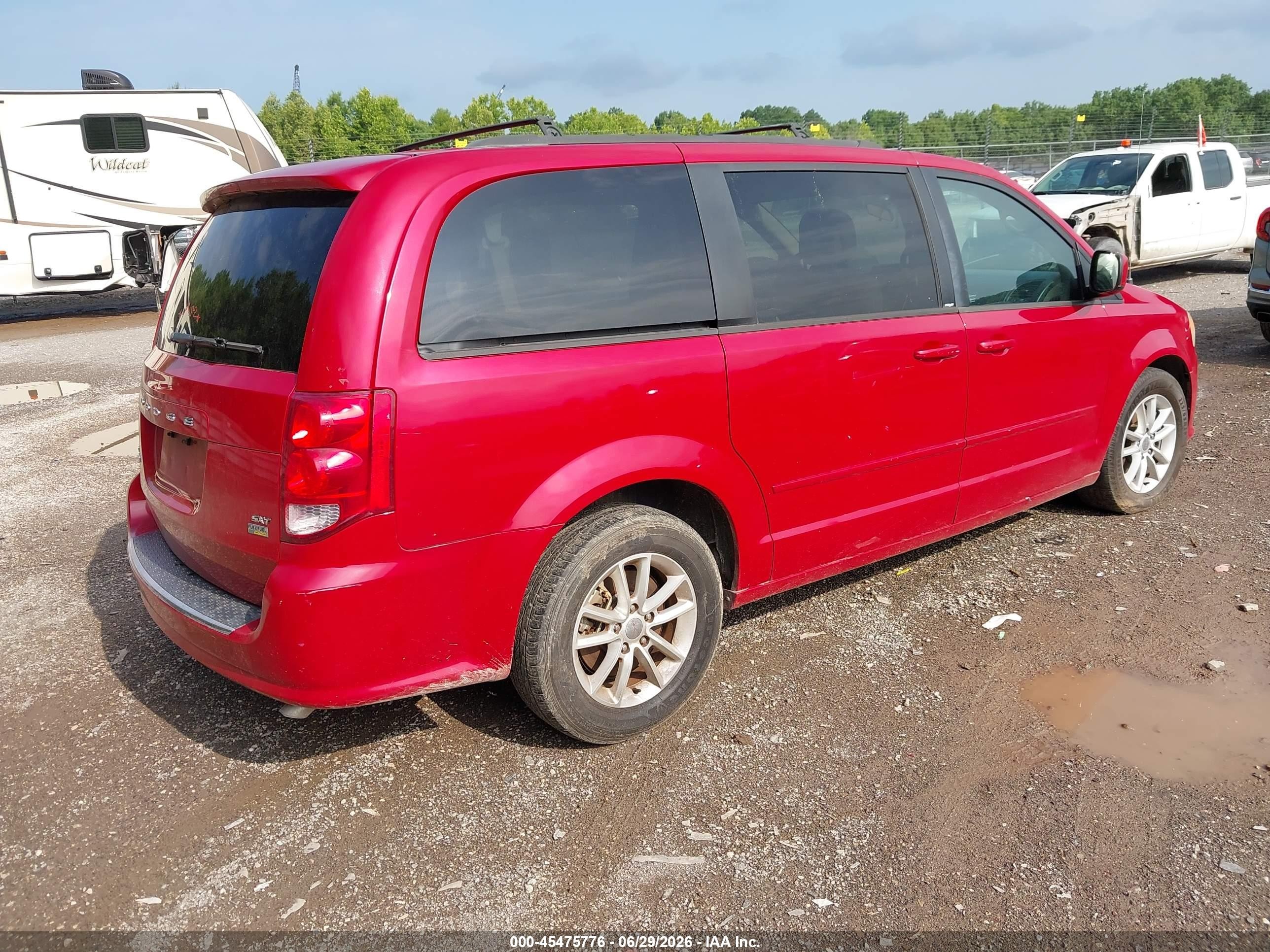 2014 Dodge Grand Caravan Sxt Red vin: 2C4RDGCG3ER155636