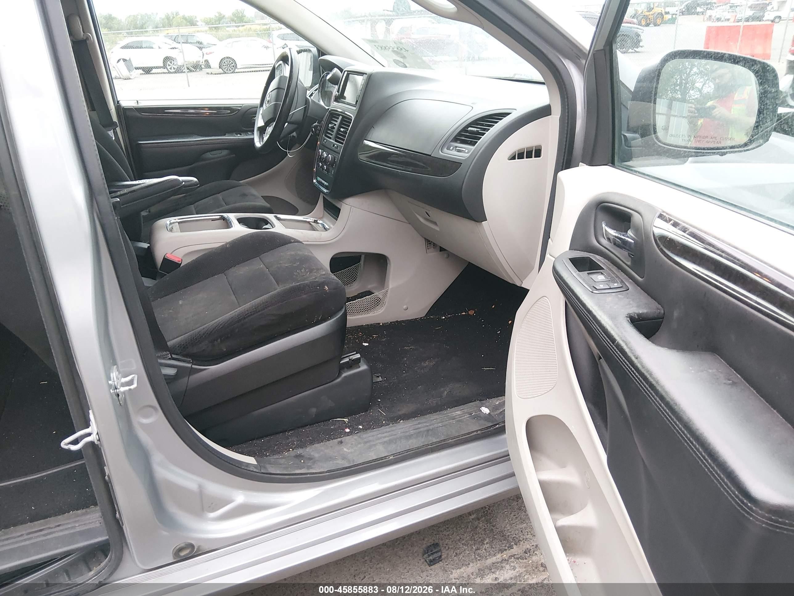 2014 Dodge Grand Caravan Sxt Silver vin: 2C4RDGCG3ER180908