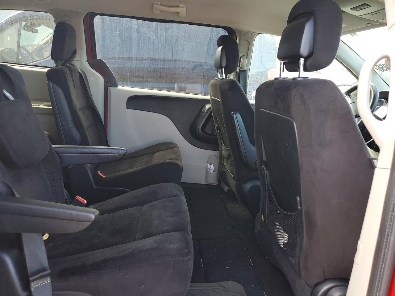 2014 Dodge Grand Caravan Sxt Red vin: 2C4RDGCG3ER212532