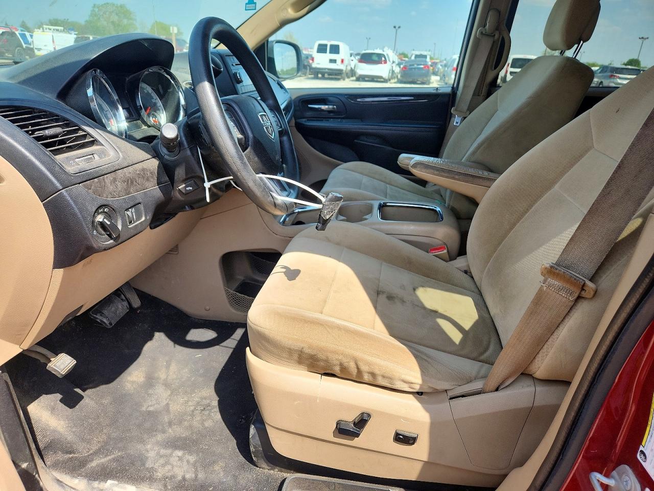 2014 Dodge Grand Caravan Sxt Burgundy vin: 2C4RDGCG3ER213616