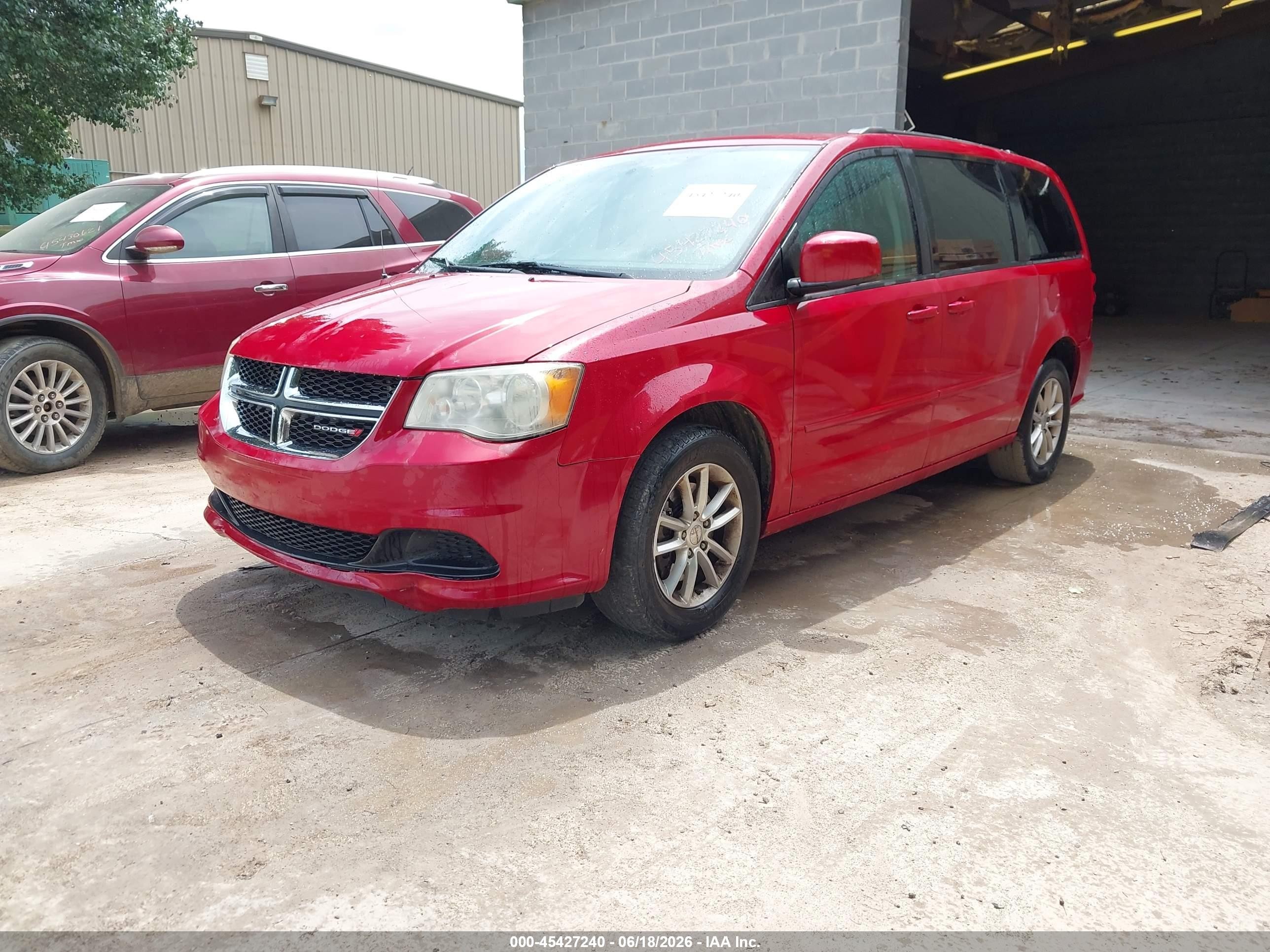 2014 Dodge Grand Caravan Sxt Красный vin: 2C4RDGCG3ER347459