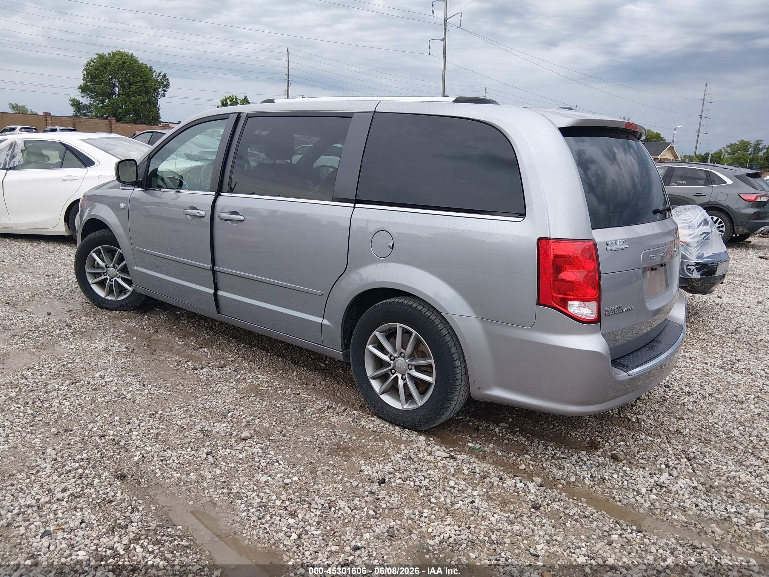 2014 Dodge Grand Caravan Sxt 30th Anniversary Silver vin: 2C4RDGCG3ER376721