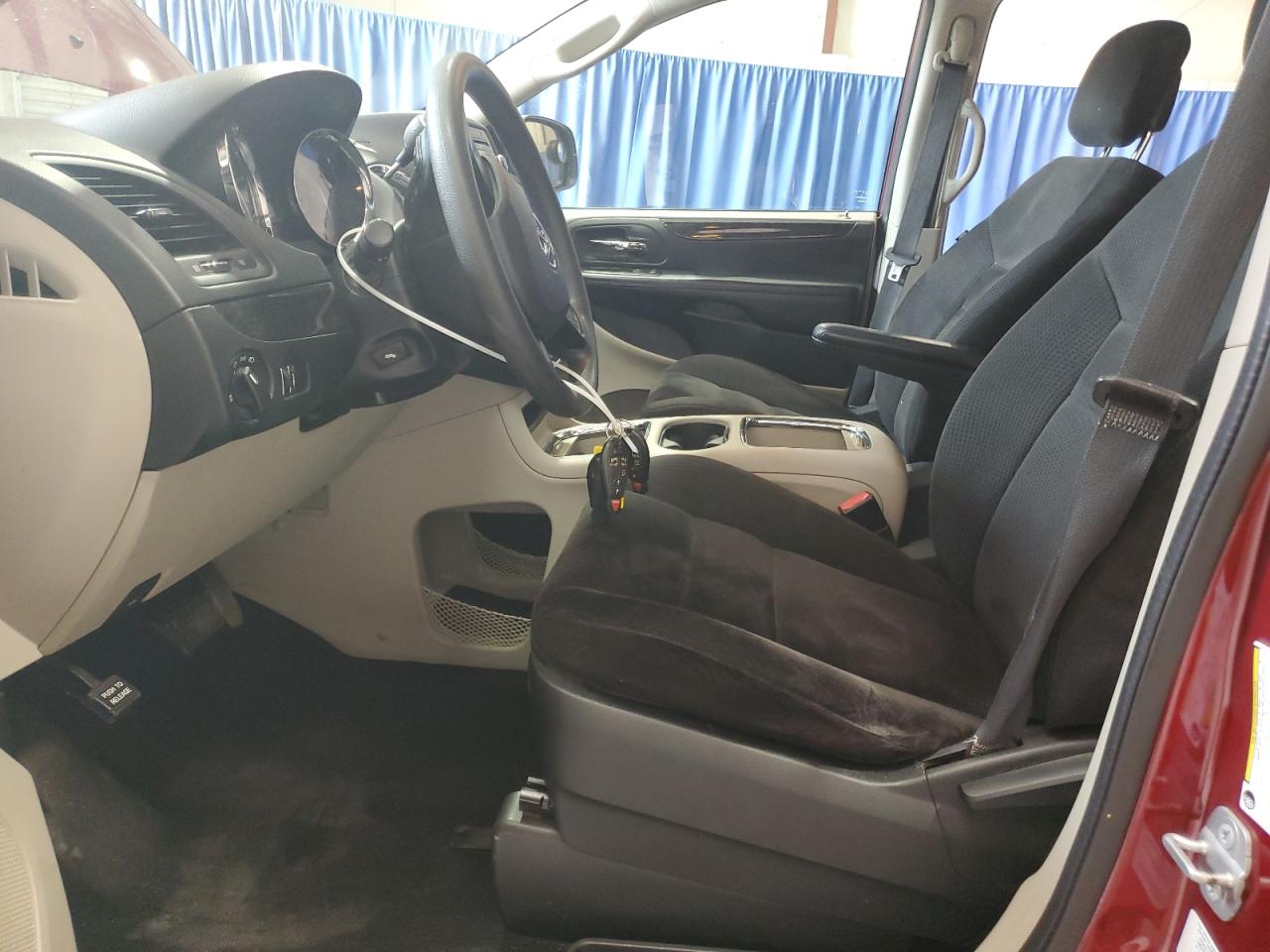 2014 Dodge Grand Caravan Sxt Red vin: 2C4RDGCG3ER422337