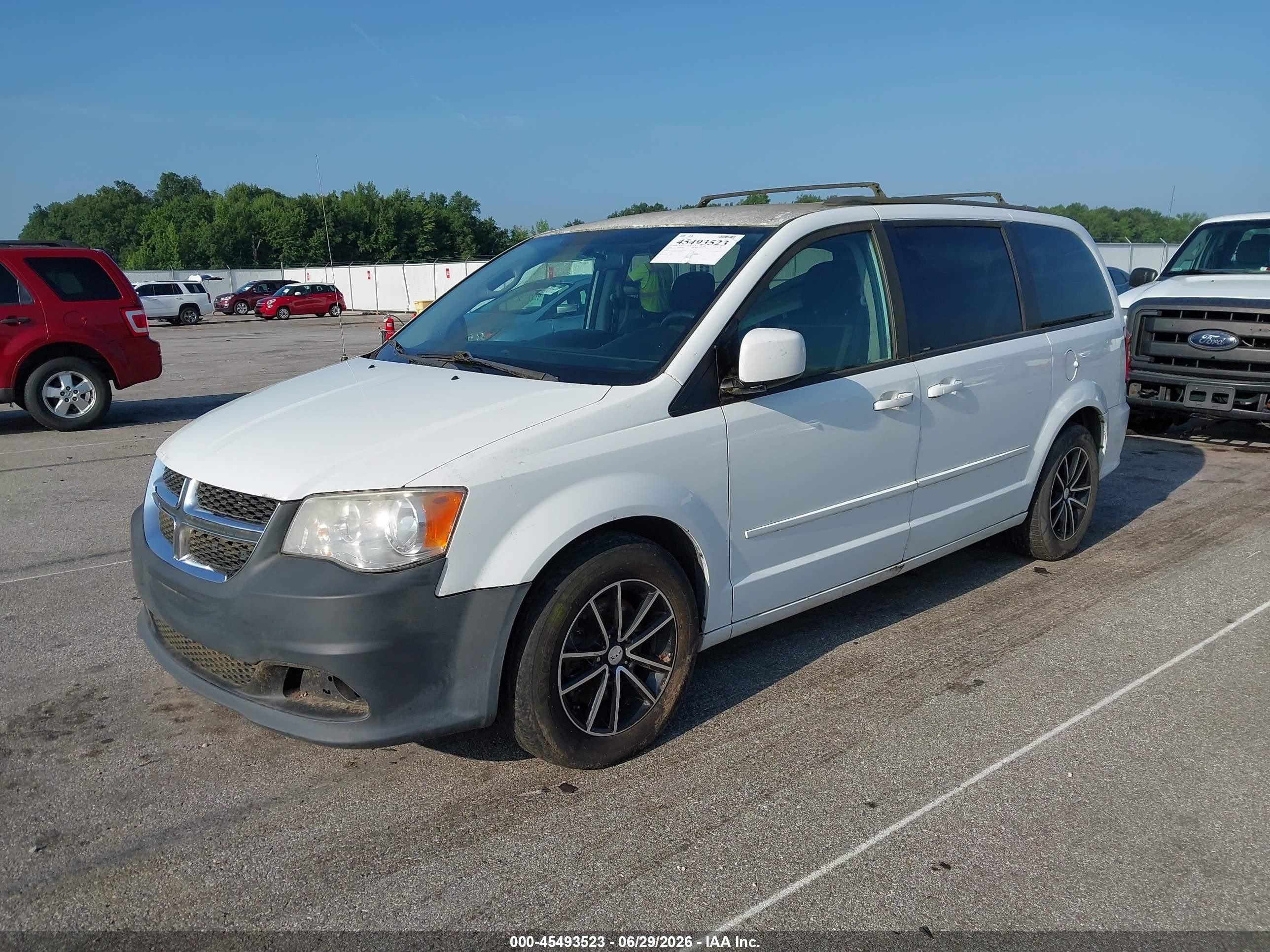 2014 Dodge Grand Caravan Sxt White vin: 2C4RDGCG3ER423276