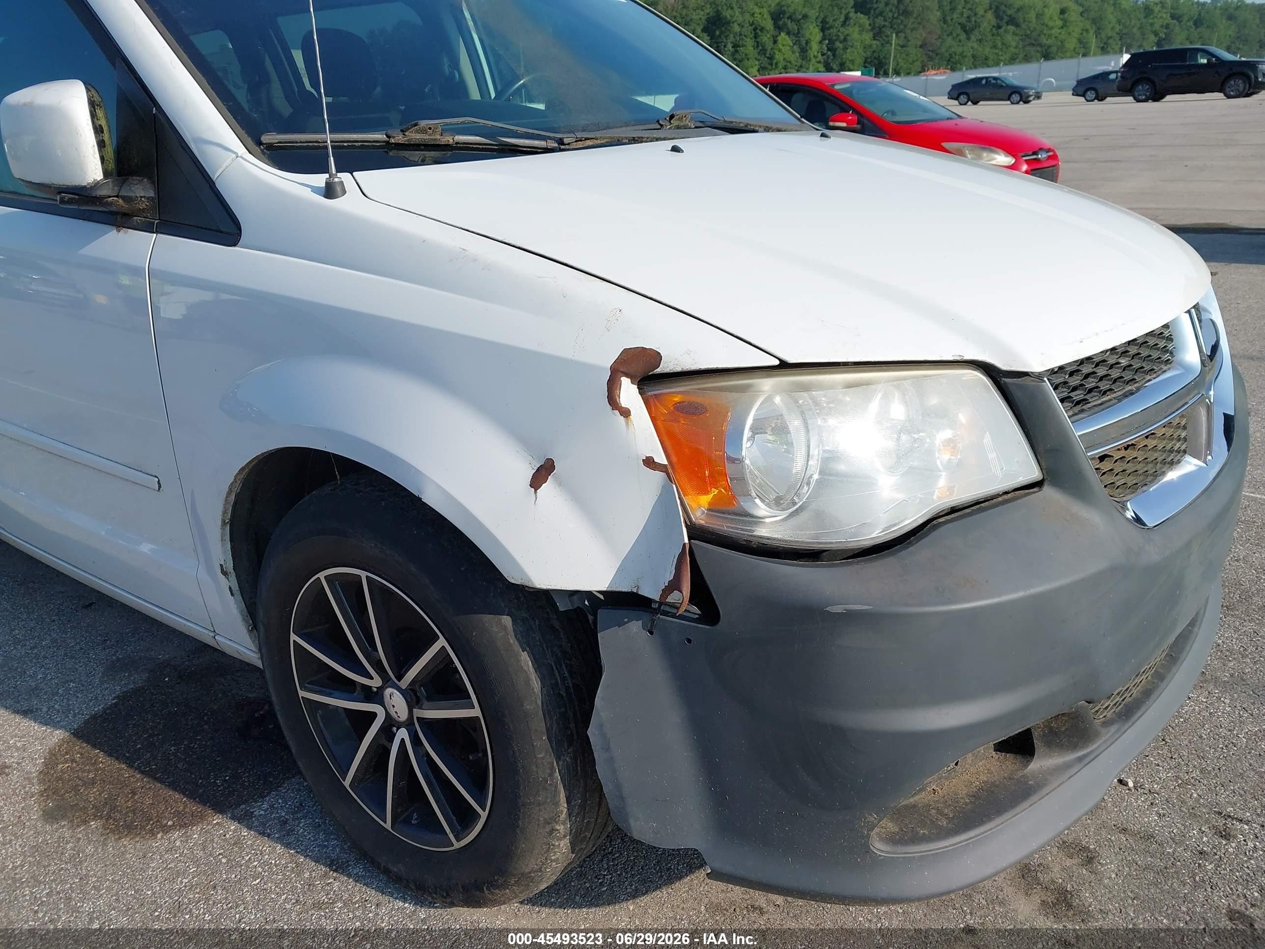 2014 Dodge Grand Caravan Sxt White vin: 2C4RDGCG3ER423276