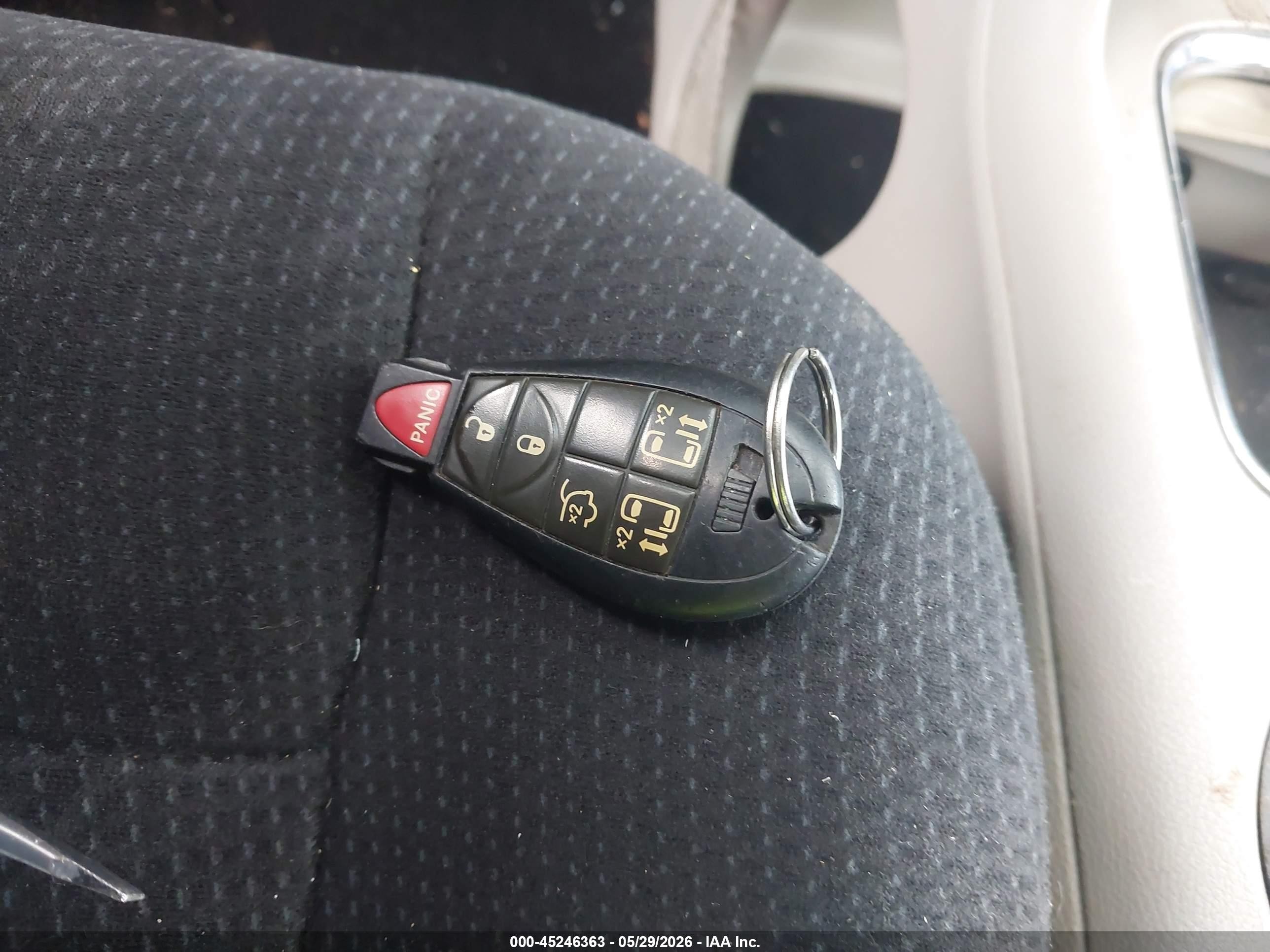 2015 Dodge Grand Caravan Sxt Silver vin: 2C4RDGCG3FR535772