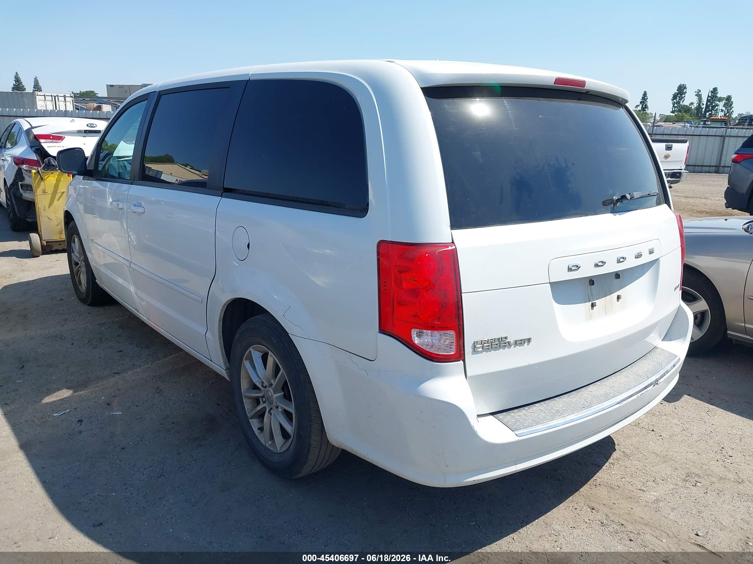 2015 Dodge Grand Caravan Sxt White vin: 2C4RDGCG3FR549770