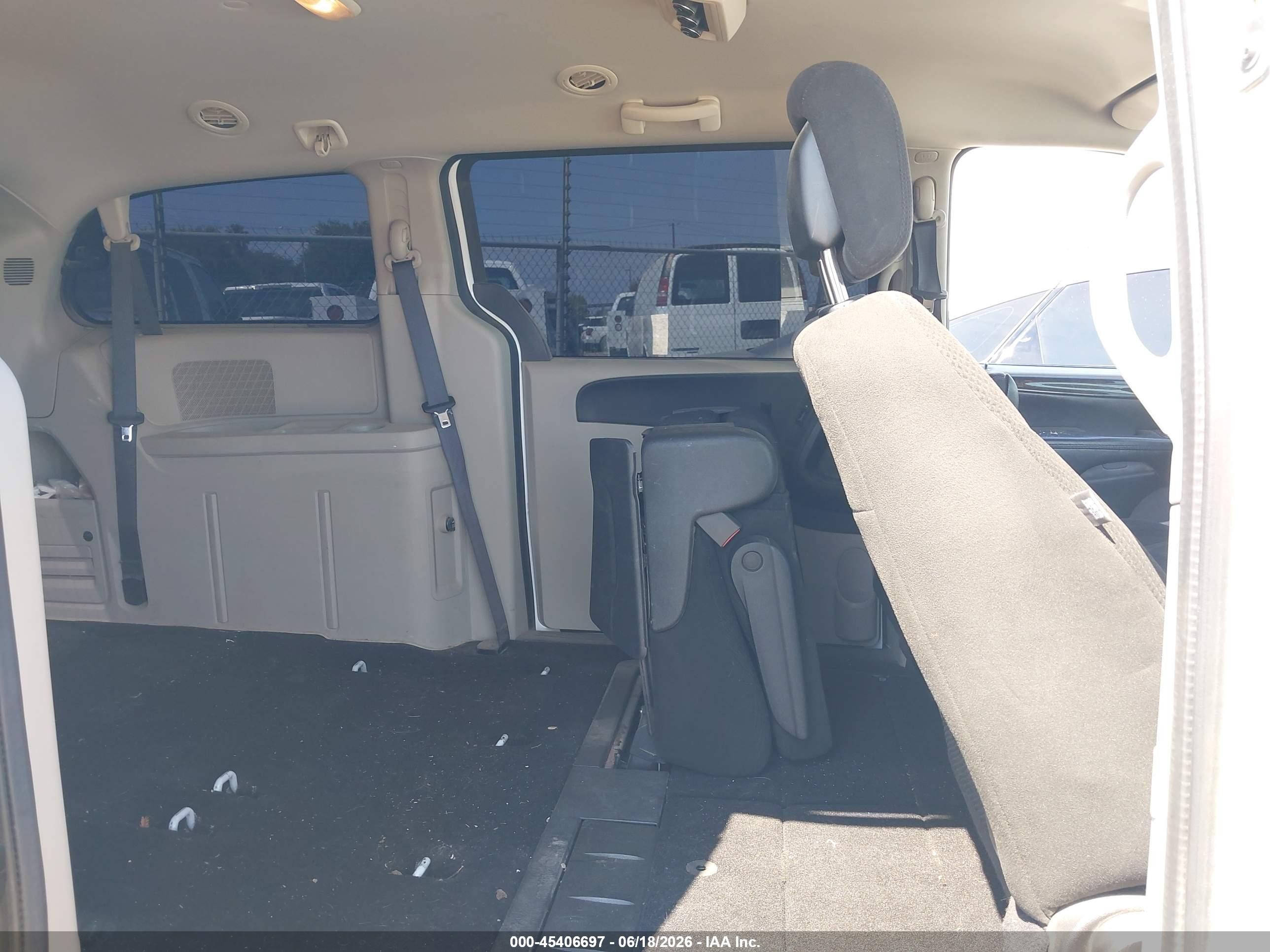 2015 Dodge Grand Caravan Sxt White vin: 2C4RDGCG3FR549770