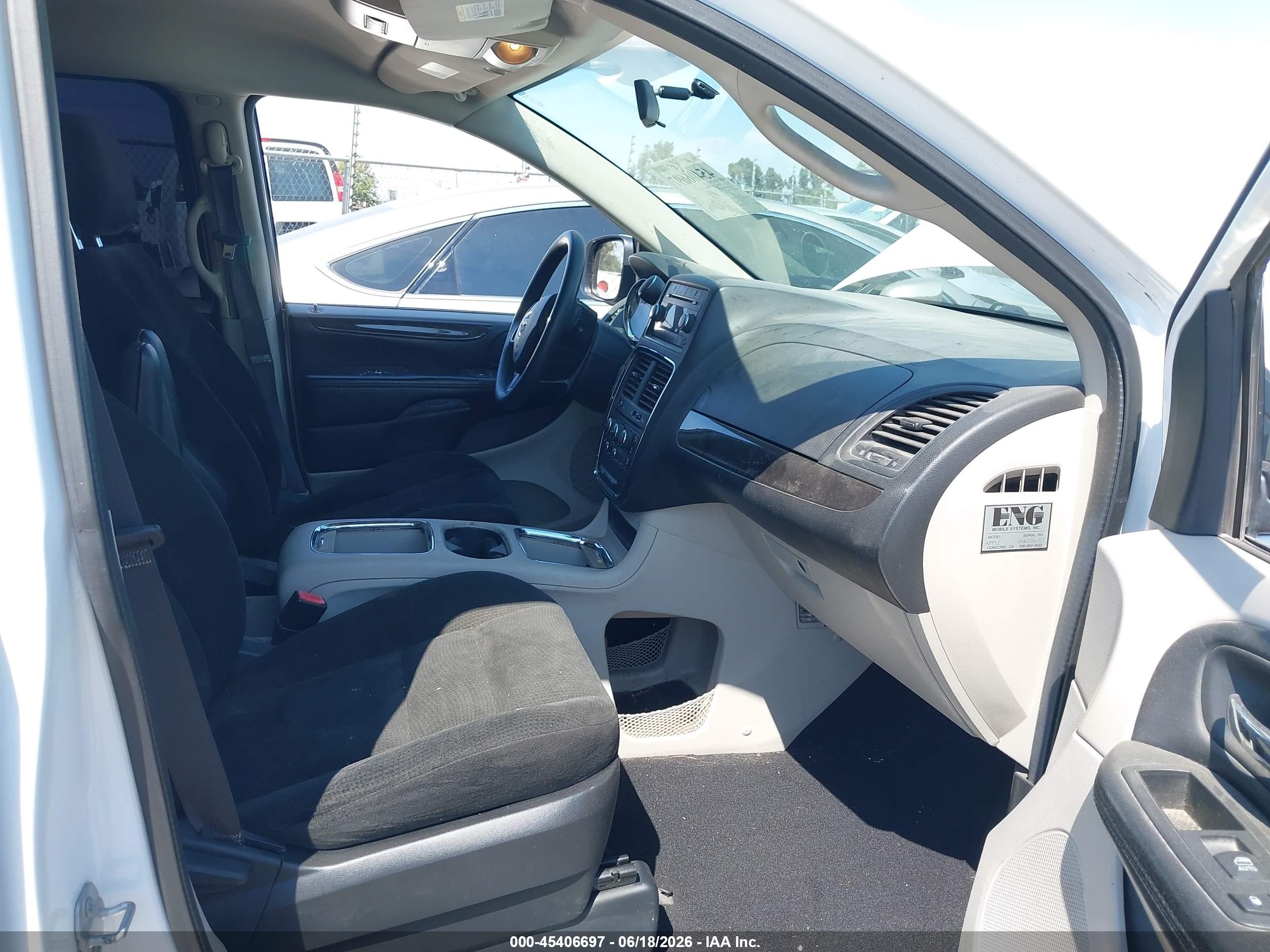 2015 Dodge Grand Caravan Sxt White vin: 2C4RDGCG3FR549770