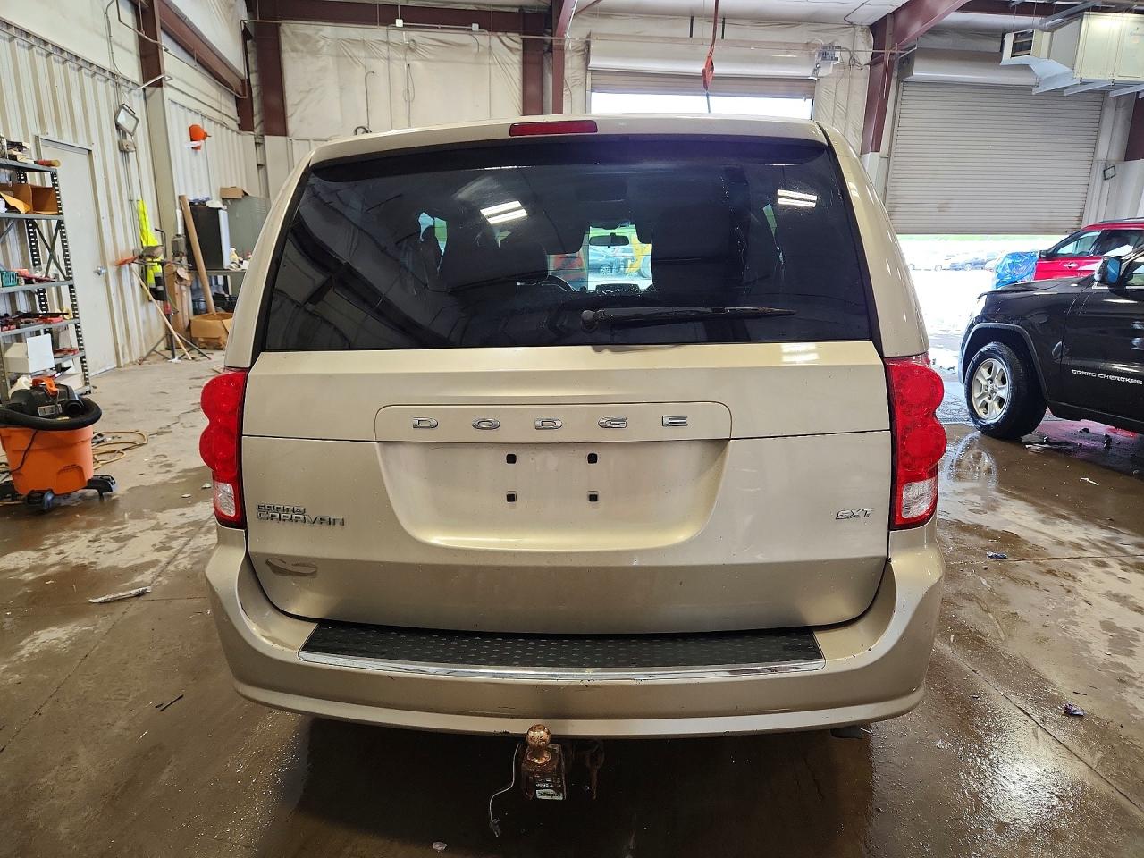2015 Dodge Grand Caravan Sxt Tan vin: 2C4RDGCG3FR559702