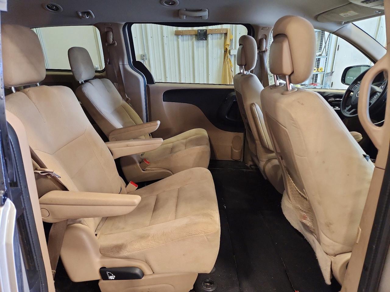 2015 Dodge Grand Caravan Sxt Tan vin: 2C4RDGCG3FR559702