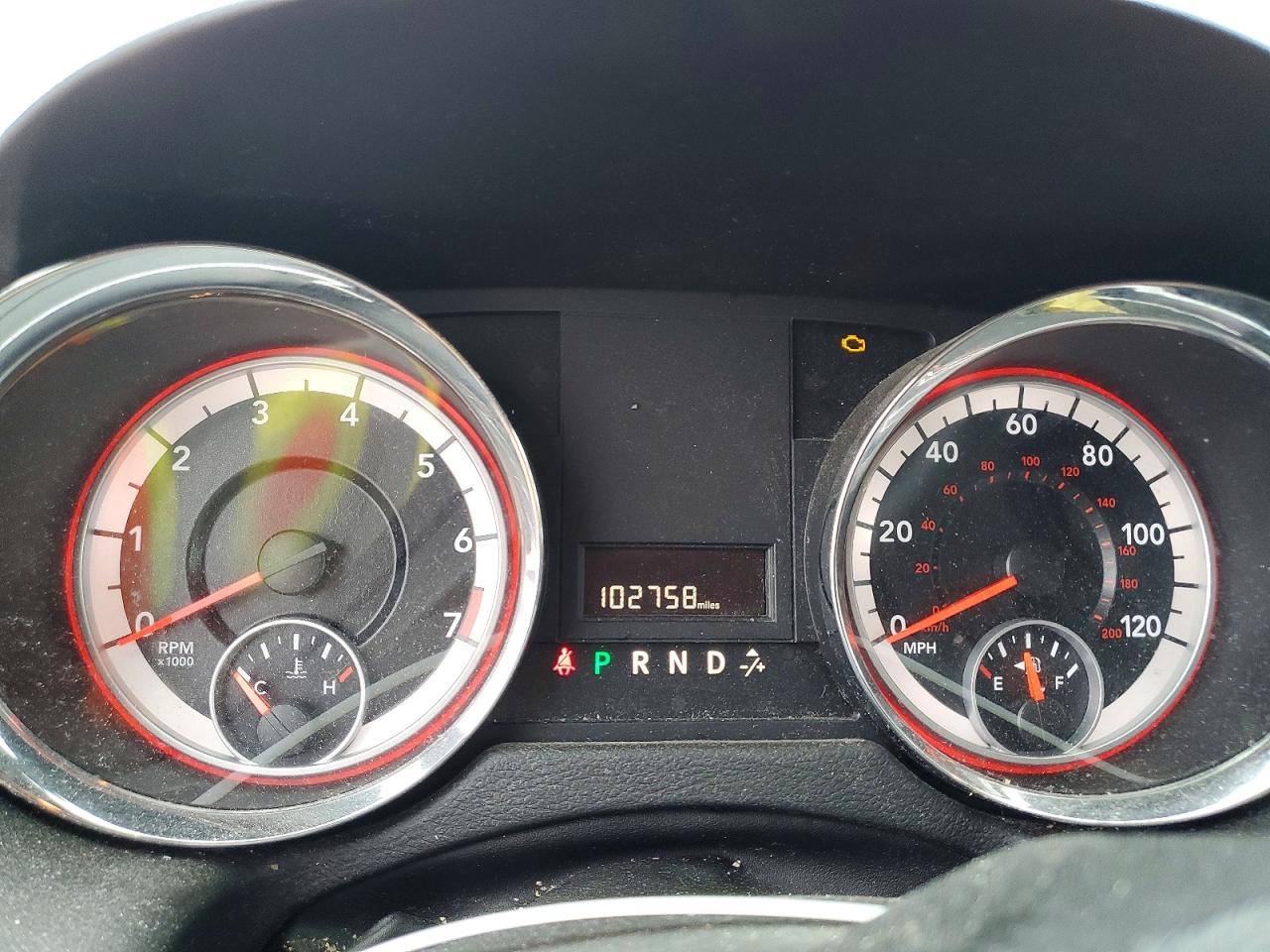 2015 Dodge Grand Caravan Sxt Красный vin: 2C4RDGCG3FR599133