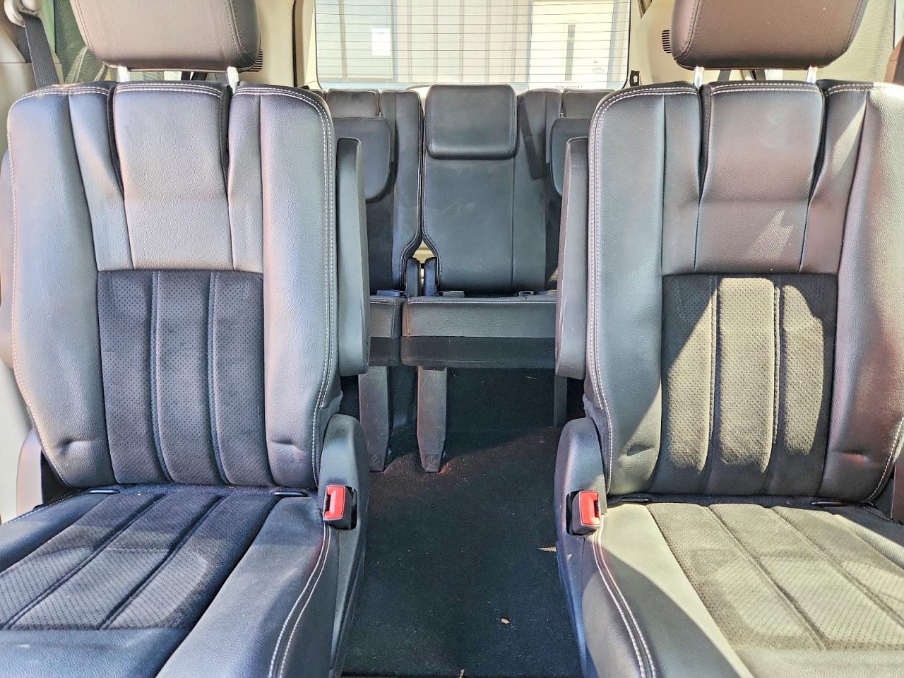 2015 Dodge Grand Caravan Sxt Синий vin: 2C4RDGCG3FR651604