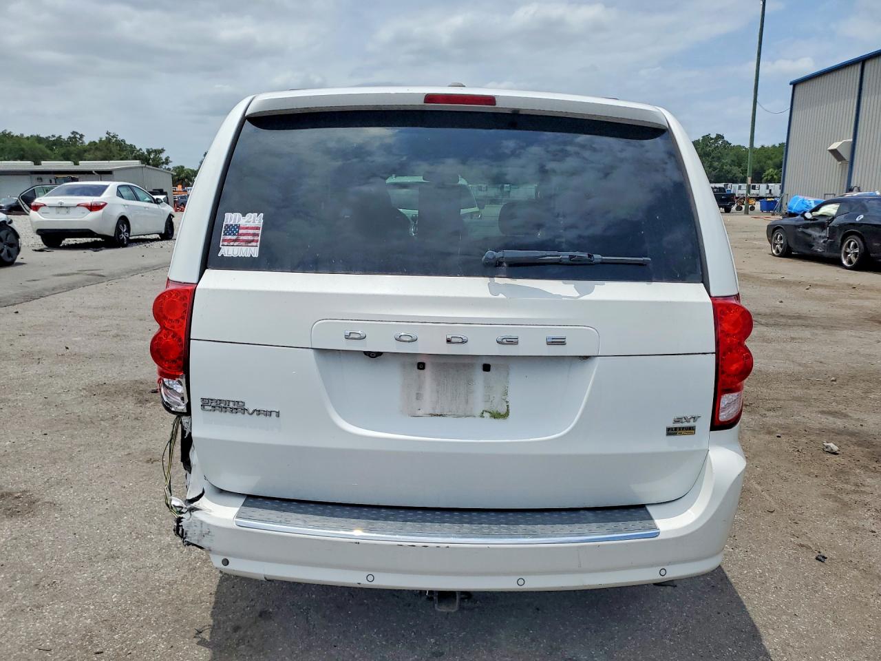 2017 Dodge Grand Caravan Sxt White vin: 2C4RDGCG3HR696450