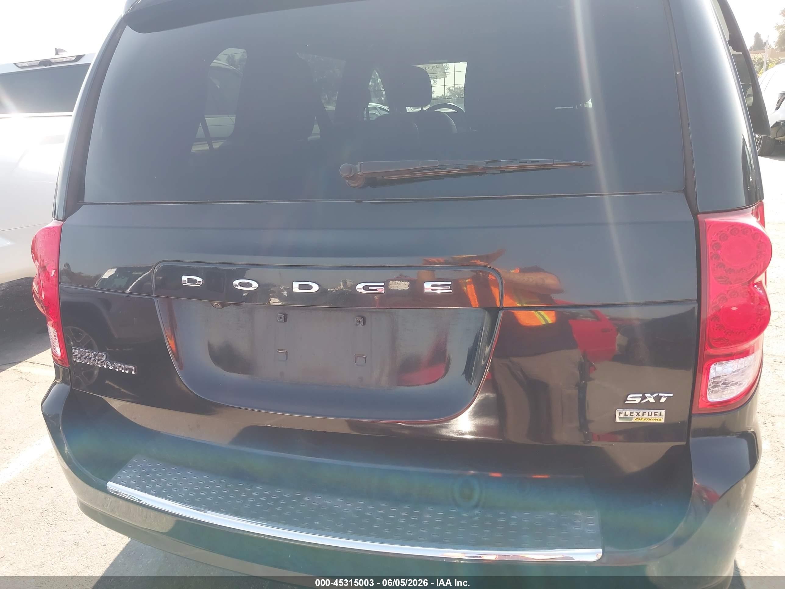 2017 Dodge Grand Caravan Sxt Черный vin: 2C4RDGCG3HR750359