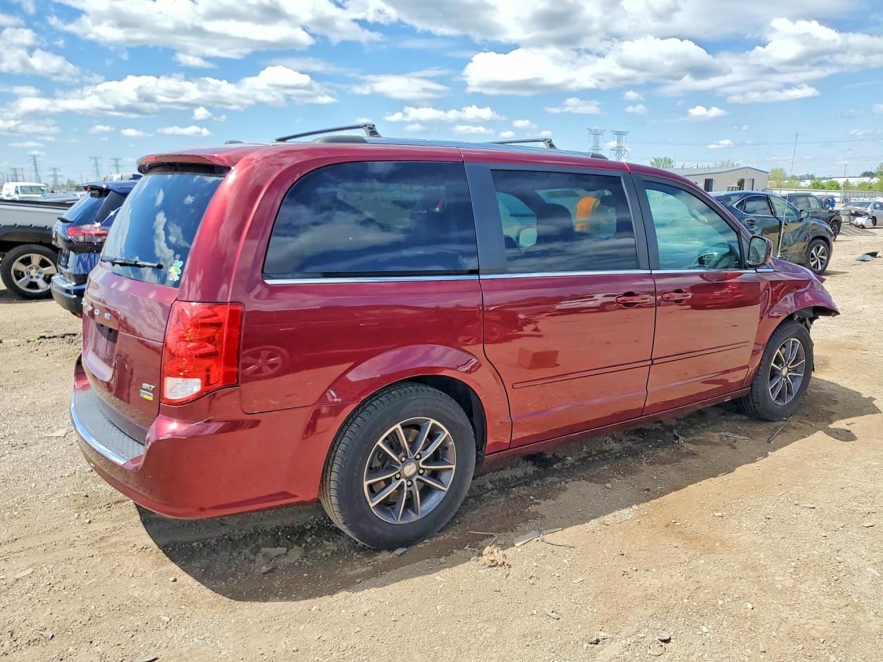 2017 Dodge Grand Caravan Sxt Red vin: 2C4RDGCG3HR814092