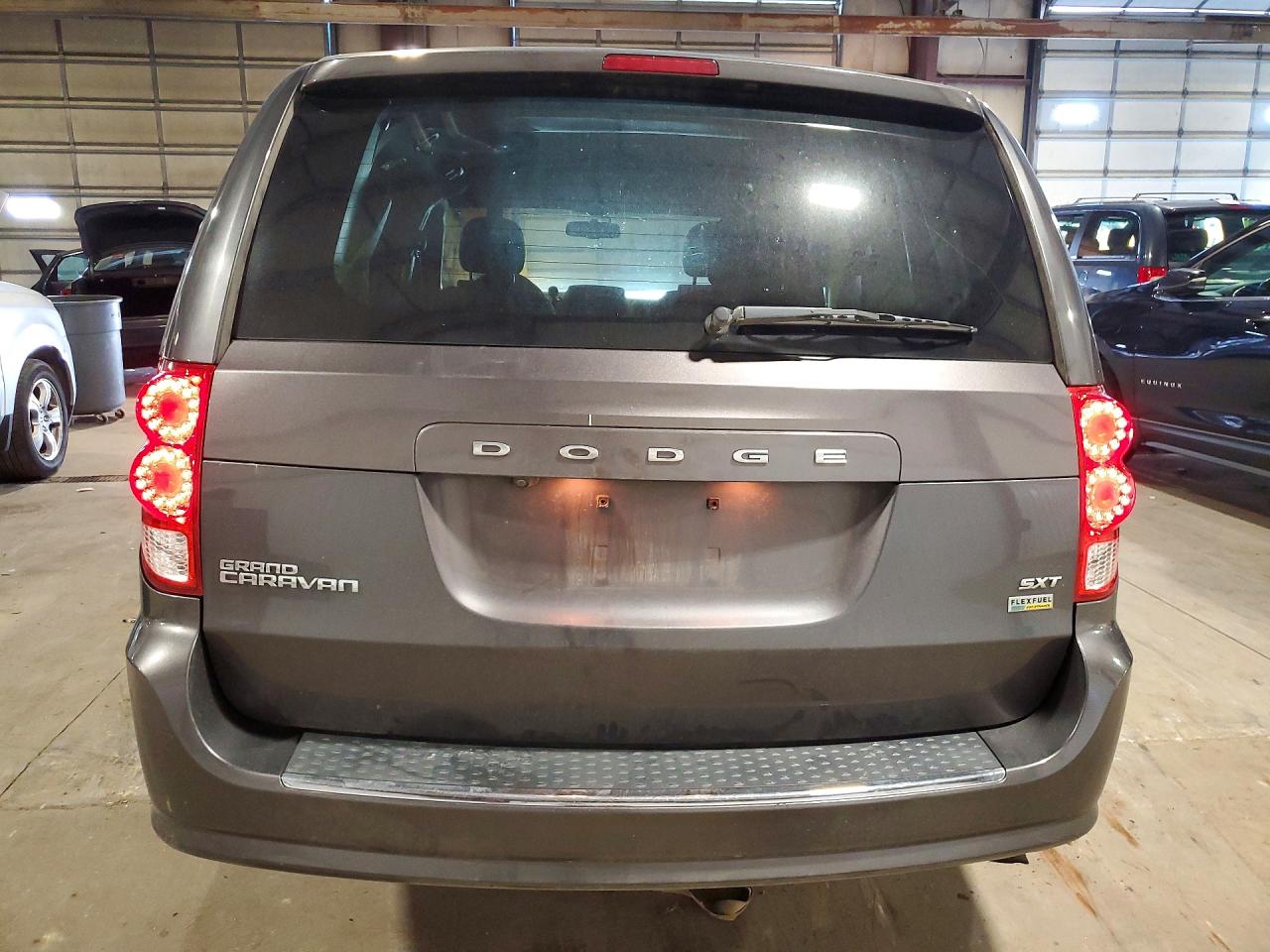 2017 Dodge Grand Caravan Sxt Gray vin: 2C4RDGCG3HR859095
