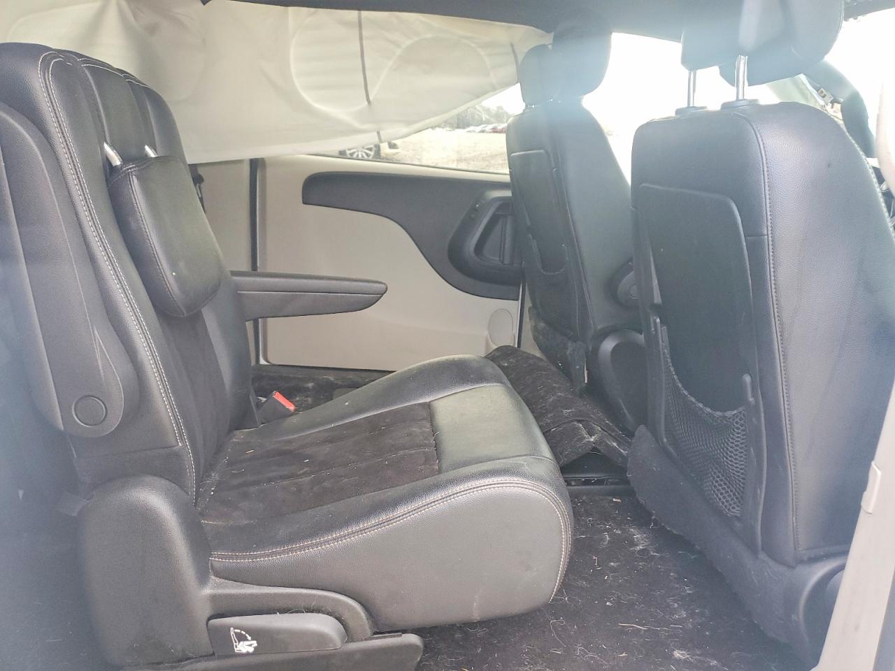 2018 Dodge Grand Caravan Sxt White vin: 2C4RDGCG3JR134358