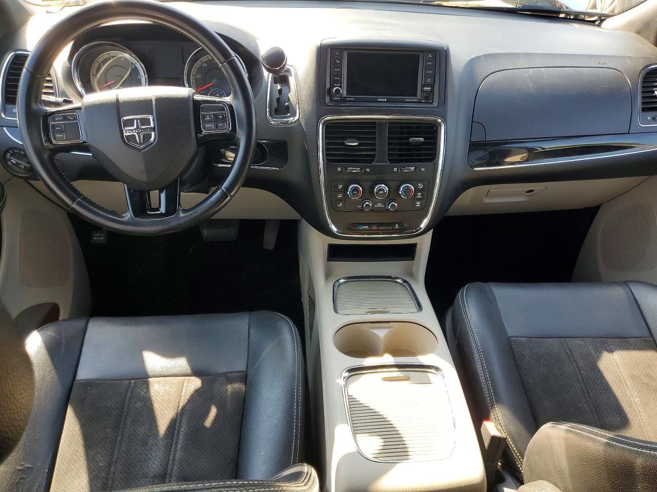 2019 Dodge Grand Caravan Sxt White vin: 2C4RDGCG3KR717160