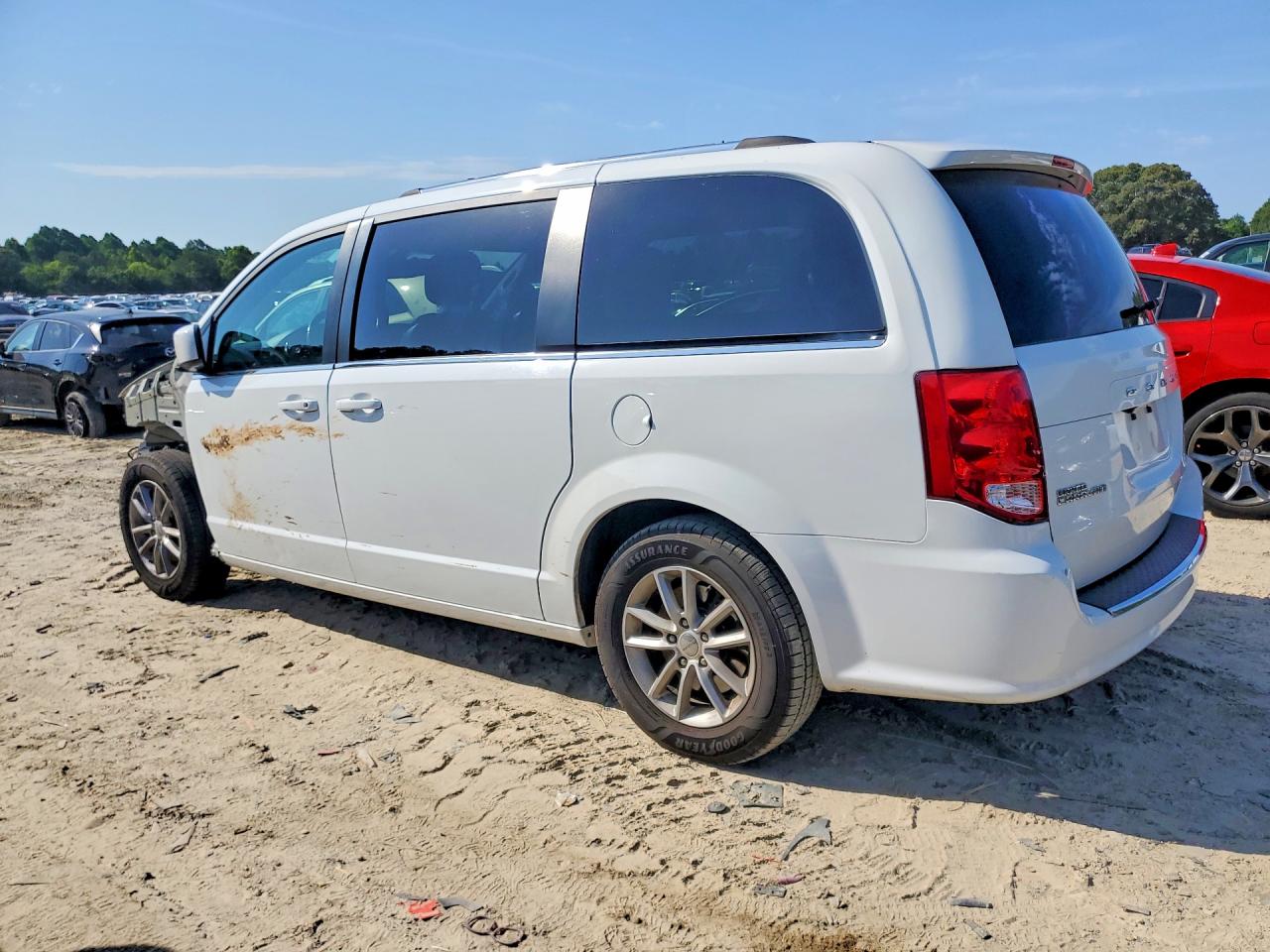 2019 Dodge Grand Caravan Sxt White vin: 2C4RDGCG3KR717160