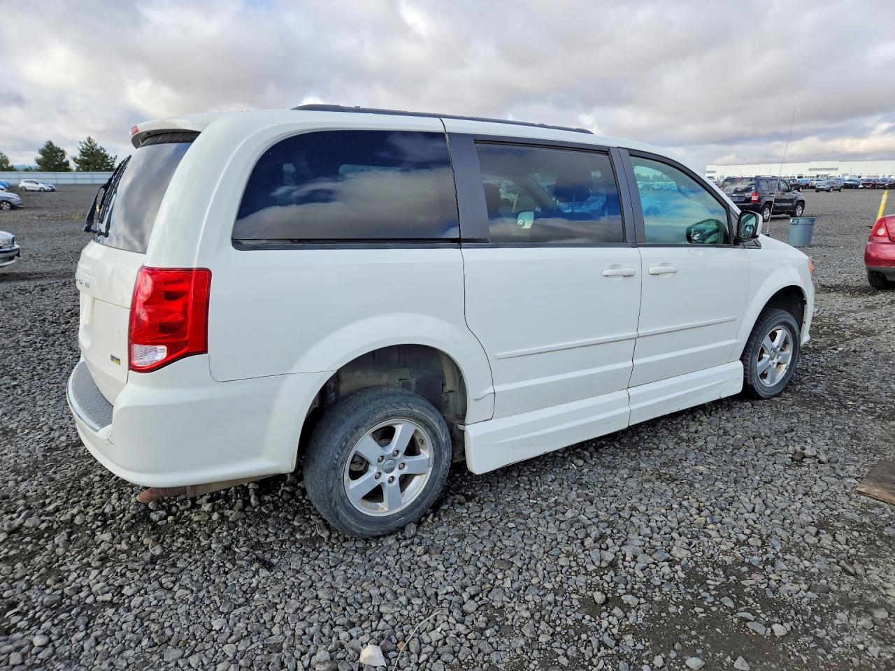 2012 Dodge Grand Caravan Sxt White vin: 2C4RDGCG4CR153939