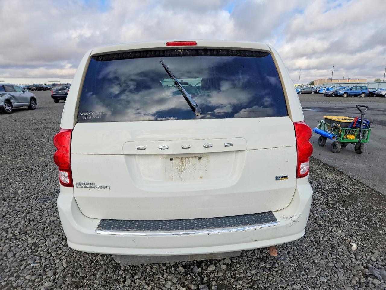 2012 Dodge Grand Caravan Sxt White vin: 2C4RDGCG4CR153939