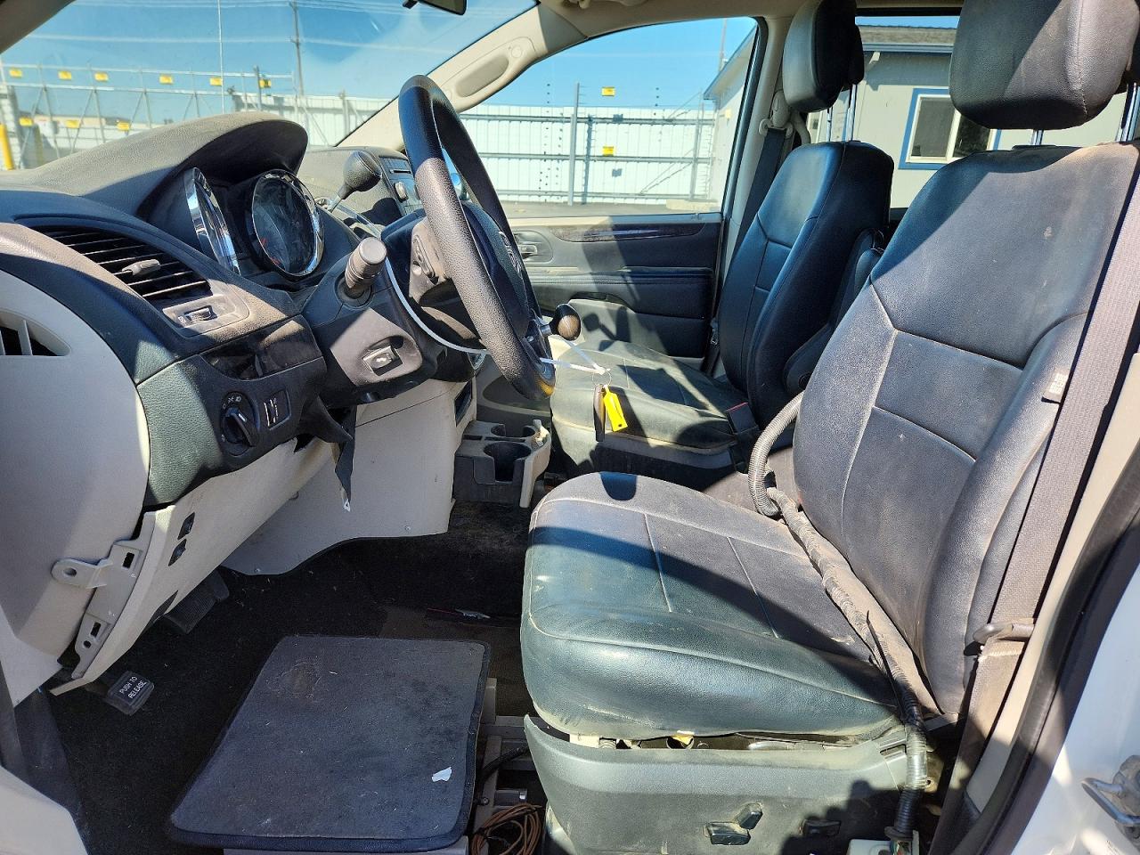 2012 Dodge Grand Caravan Sxt White vin: 2C4RDGCG4CR153939