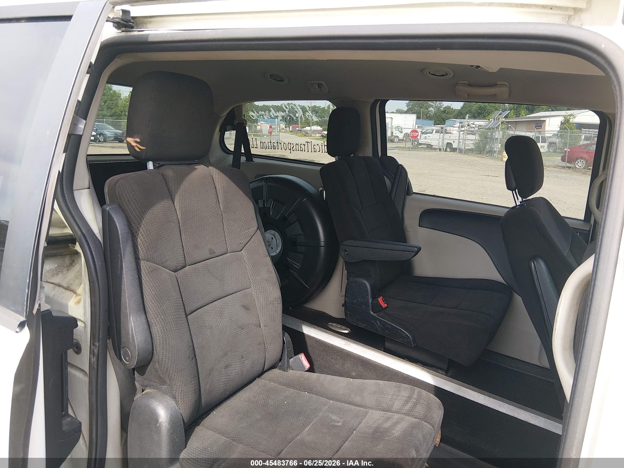 2012 Dodge Grand Caravan Sxt White vin: 2C4RDGCG4CR197147