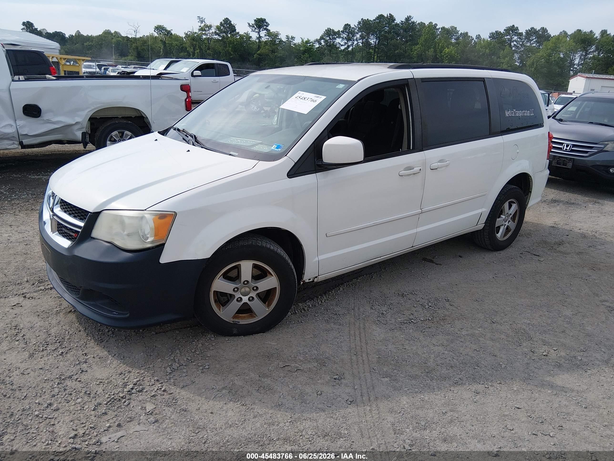 2012 Dodge Grand Caravan Sxt White vin: 2C4RDGCG4CR197147