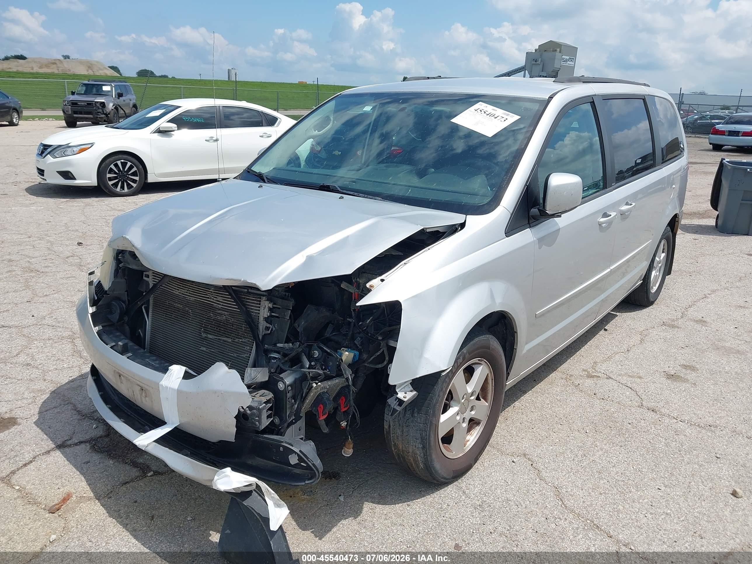 2012 Dodge Grand Caravan Sxt Silver vin: 2C4RDGCG4CR206302