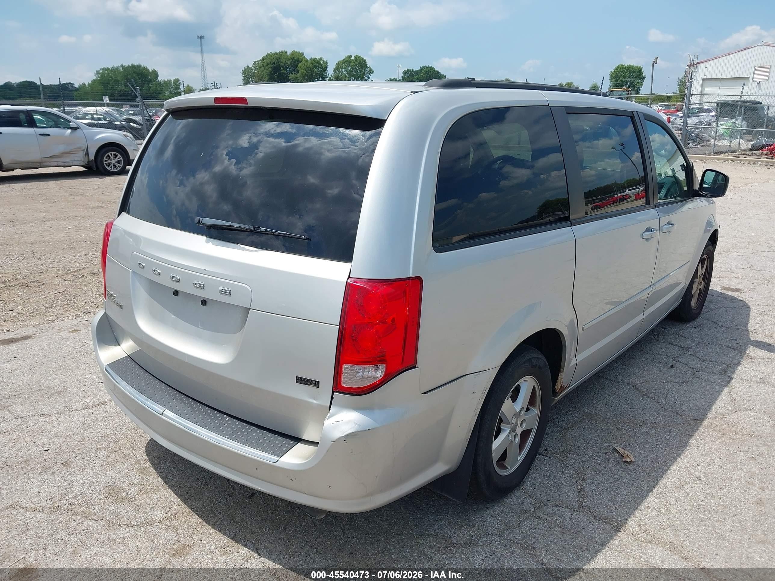 2012 Dodge Grand Caravan Sxt Silver vin: 2C4RDGCG4CR206302
