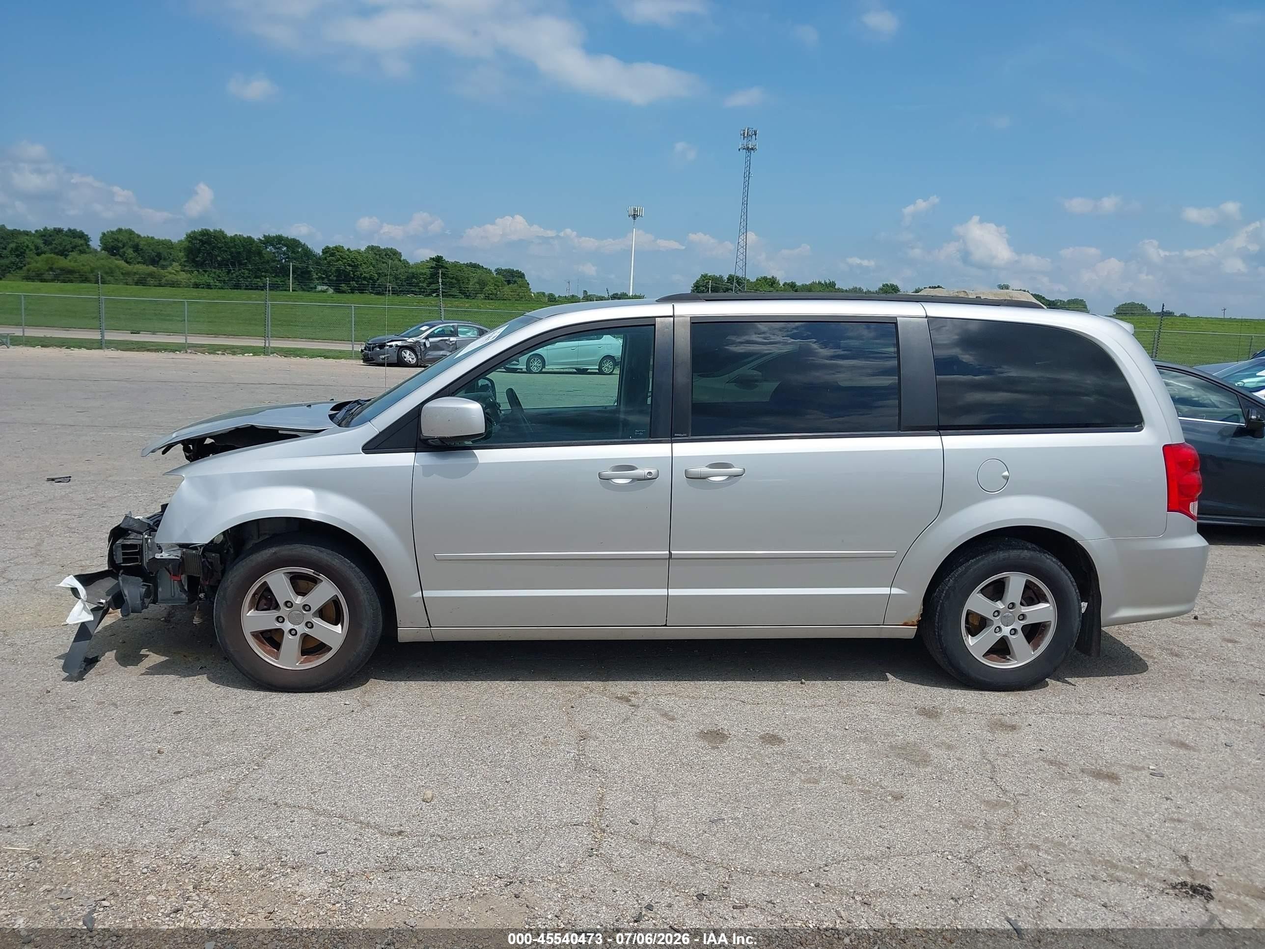 2012 Dodge Grand Caravan Sxt Silver vin: 2C4RDGCG4CR206302