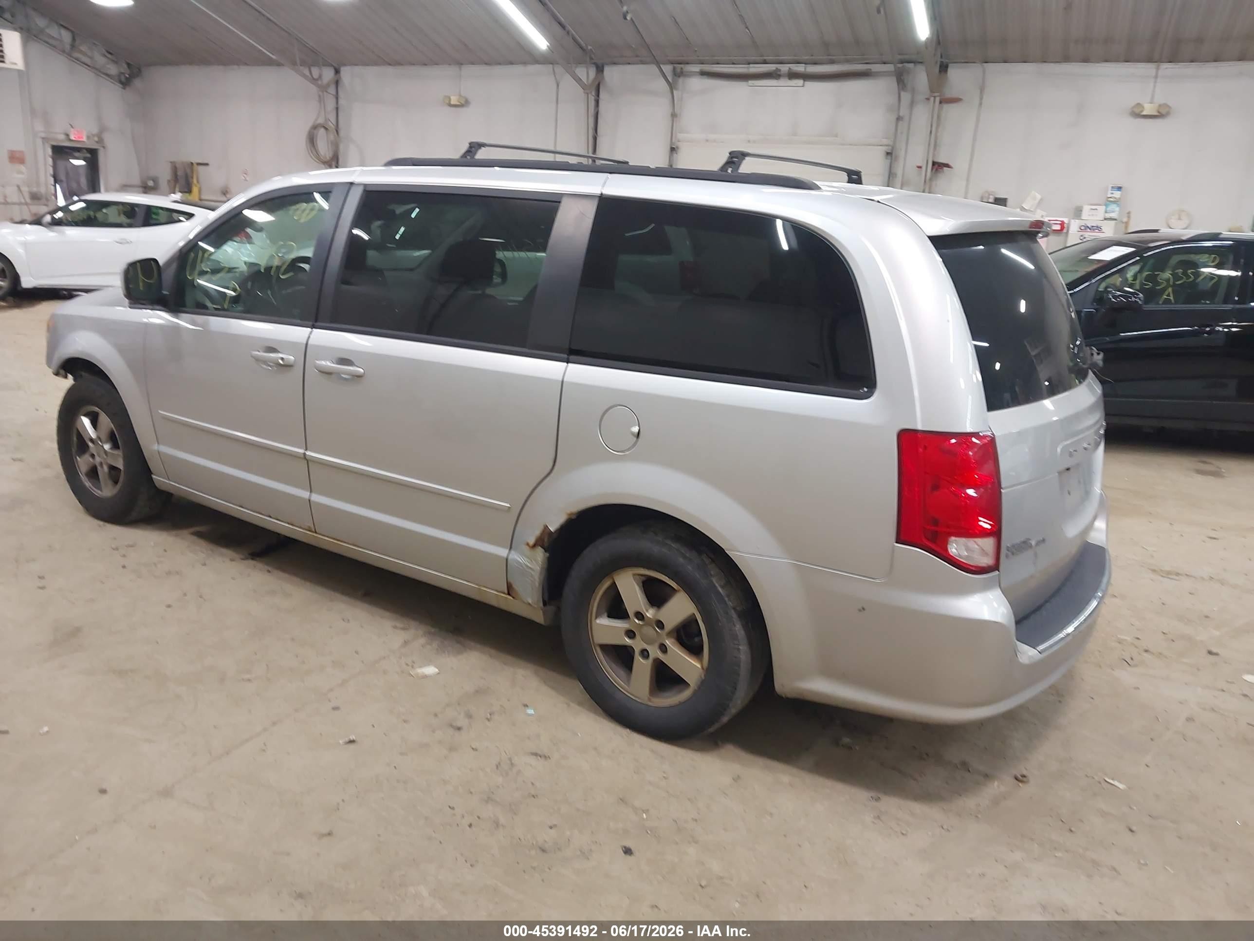 2012 Dodge Grand Caravan Sxt Silver vin: 2C4RDGCG4CR277208