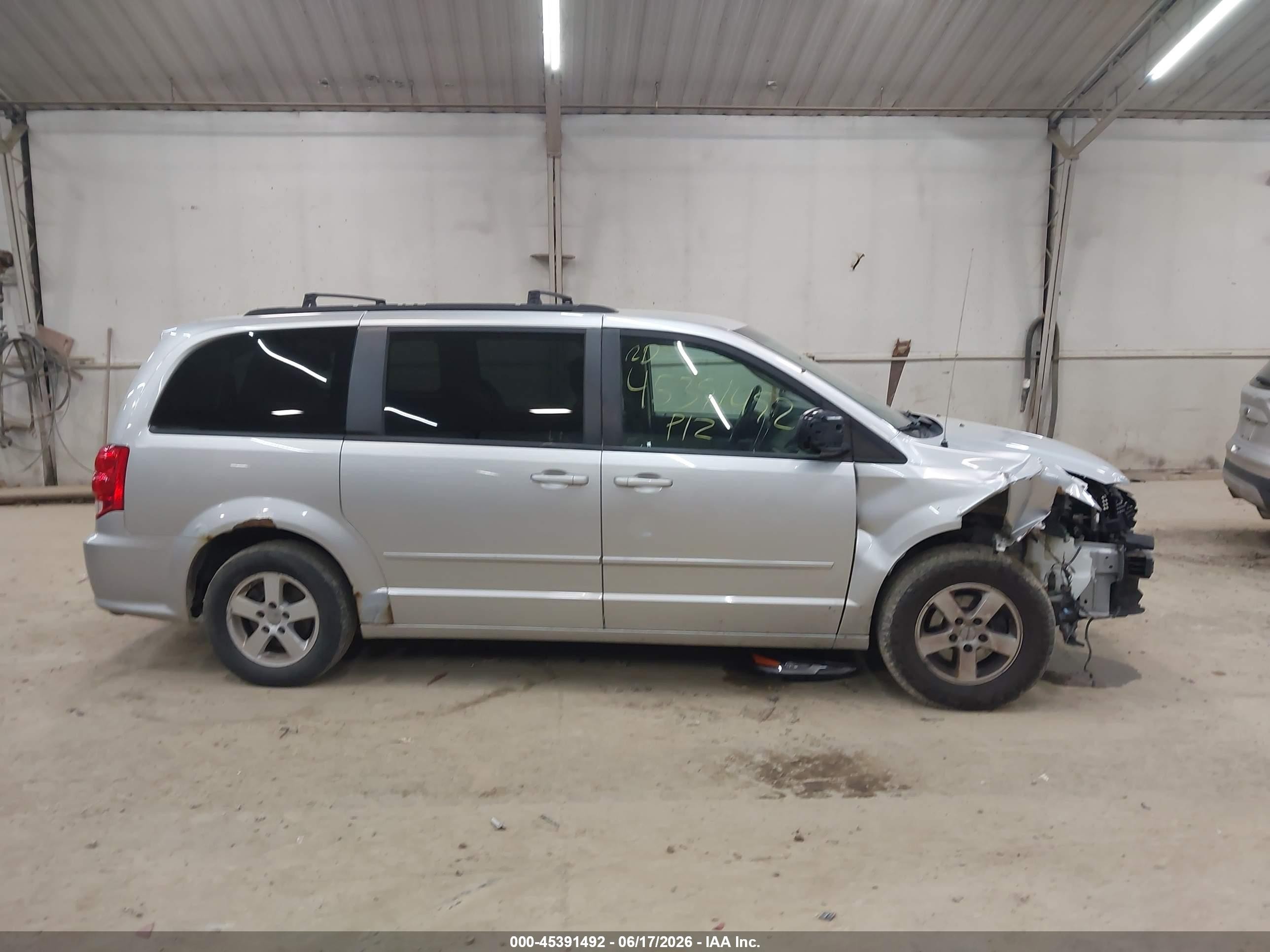2012 Dodge Grand Caravan Sxt Silver vin: 2C4RDGCG4CR277208